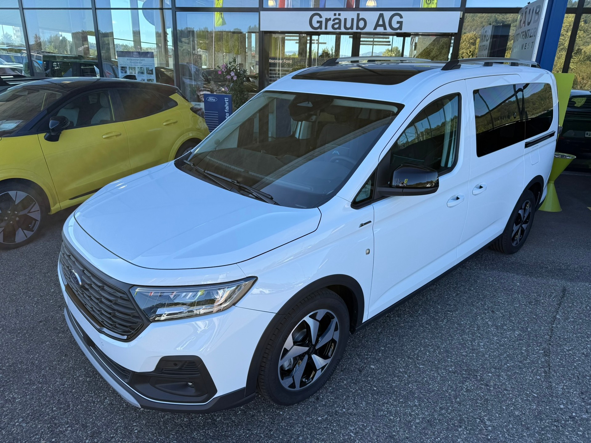 FORD Grand Tourneo Connect 2.0 EcoBlue AWD Active-showroom-element-2