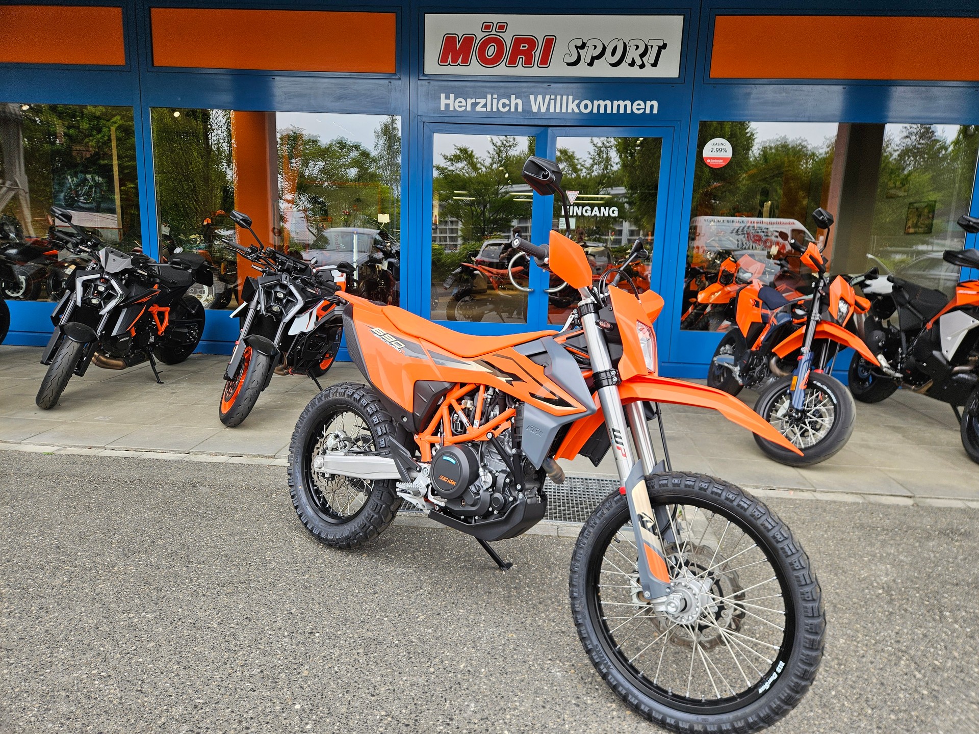 KTM 690 Enduro R-image-1