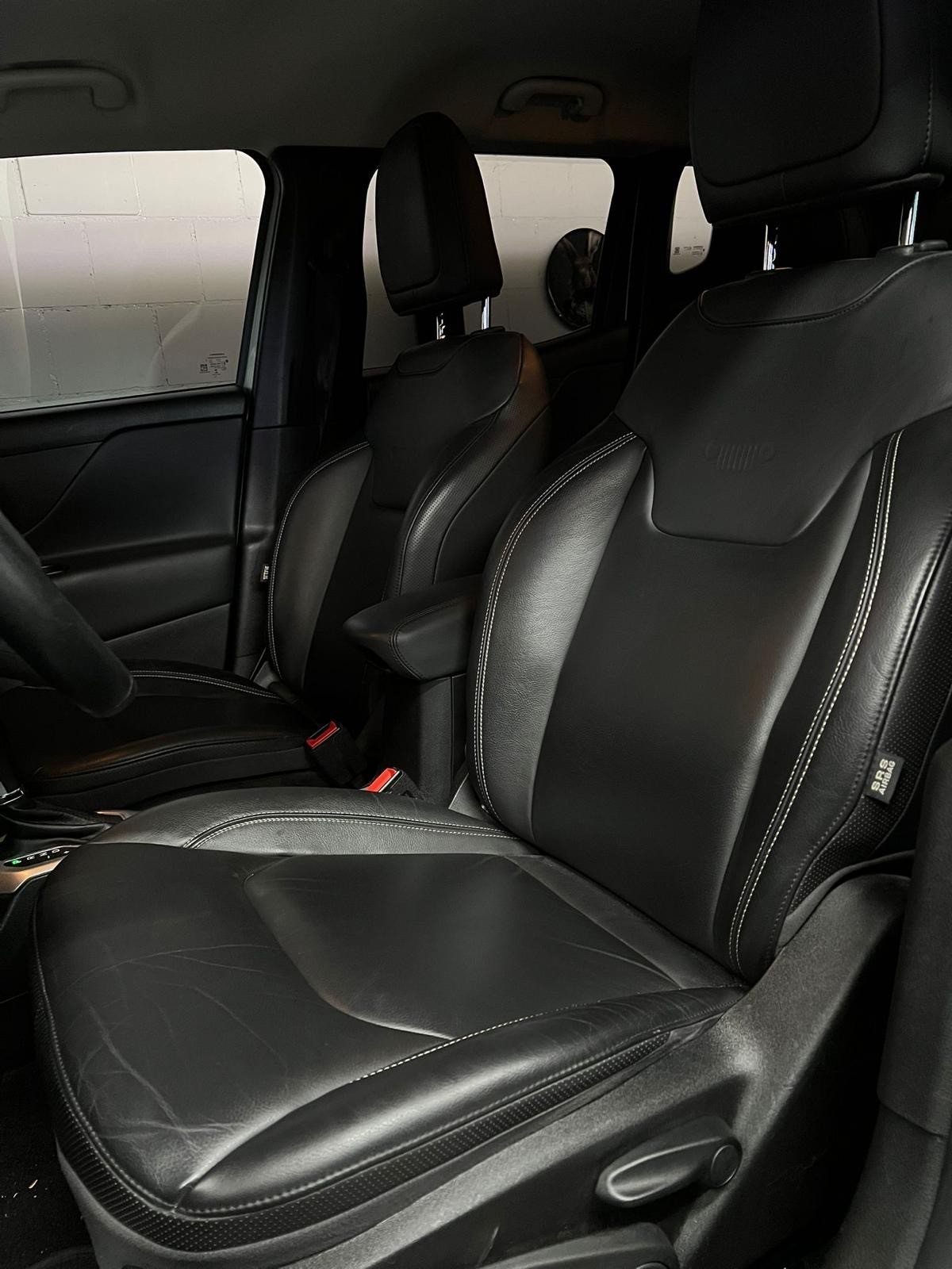 JEEP Renegade 1.4 Turbo Limited AWD-image-11