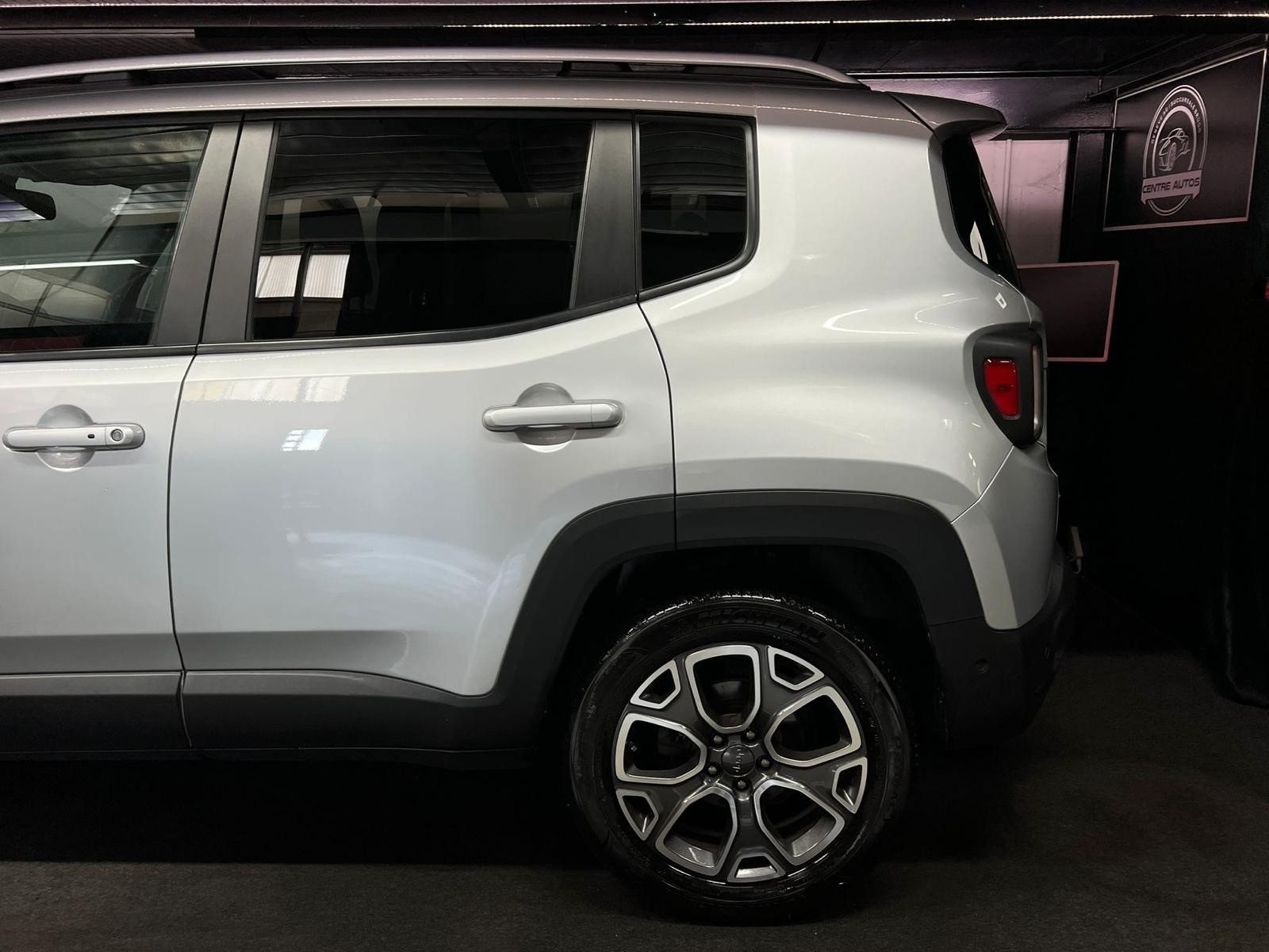 JEEP Renegade 1.4 Turbo Limited AWD-image-8