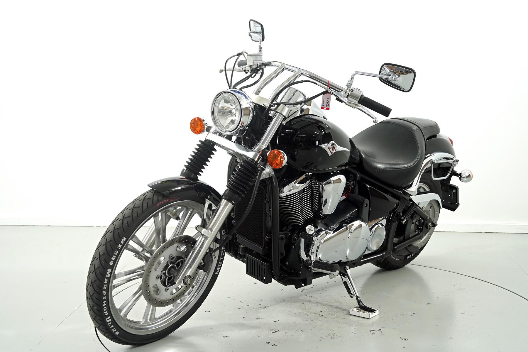 KAWASAKI VN 900 Custom-image-2