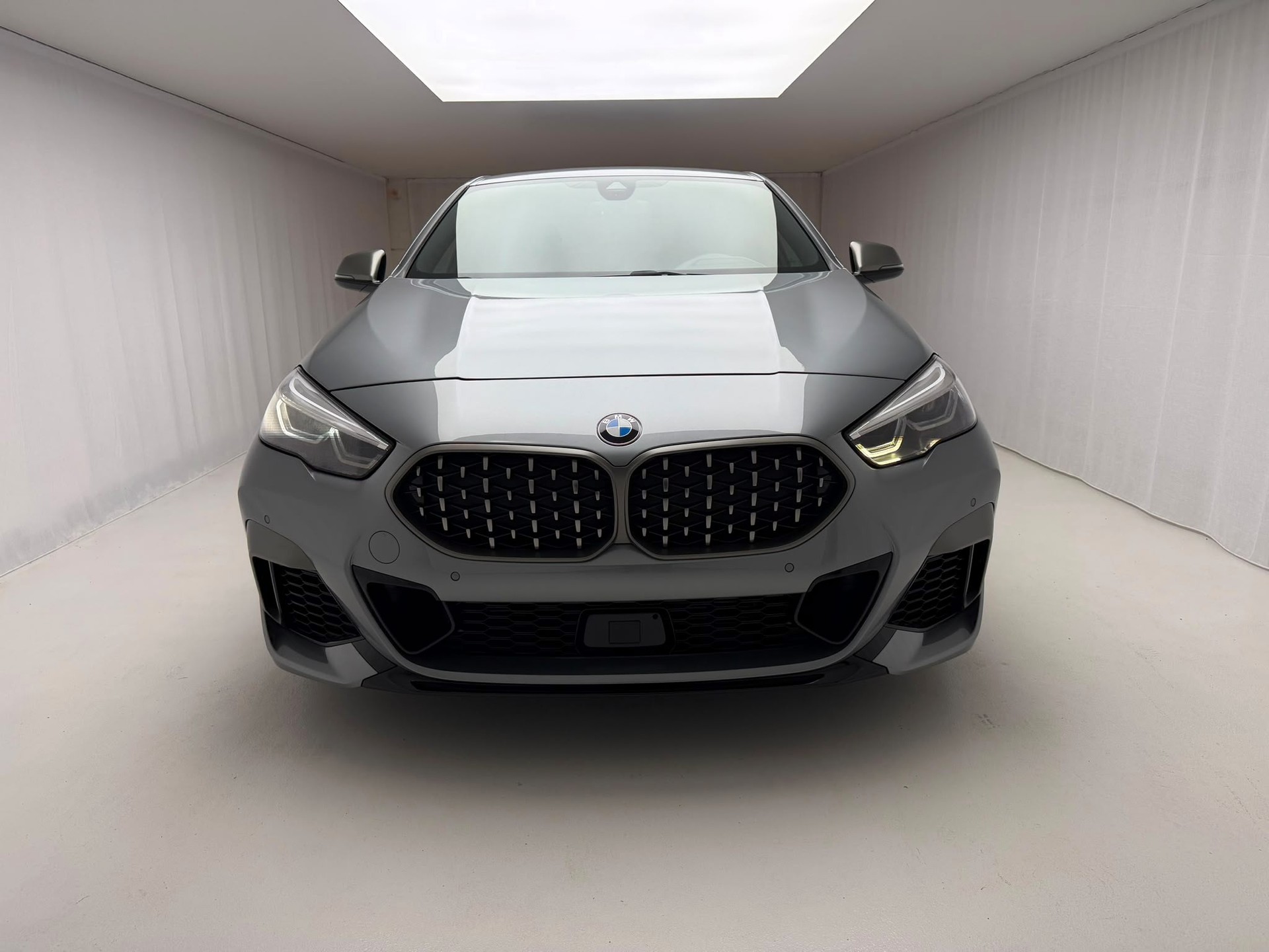BMW M235i Gran Coupé xDrive Swiss Performance Steptronic-image-4