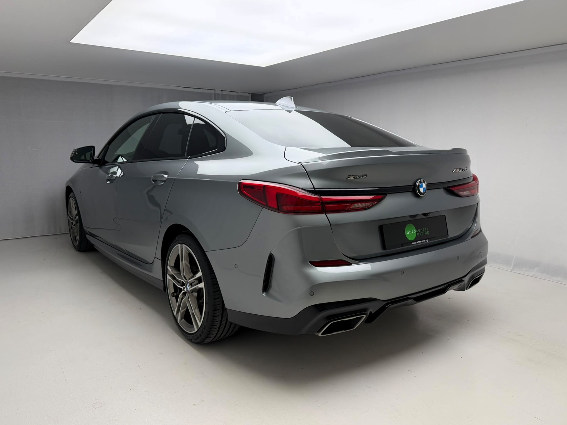 BMW M235i Gran Coupé xDrive Swiss Performance Steptronic-showroom-element-2