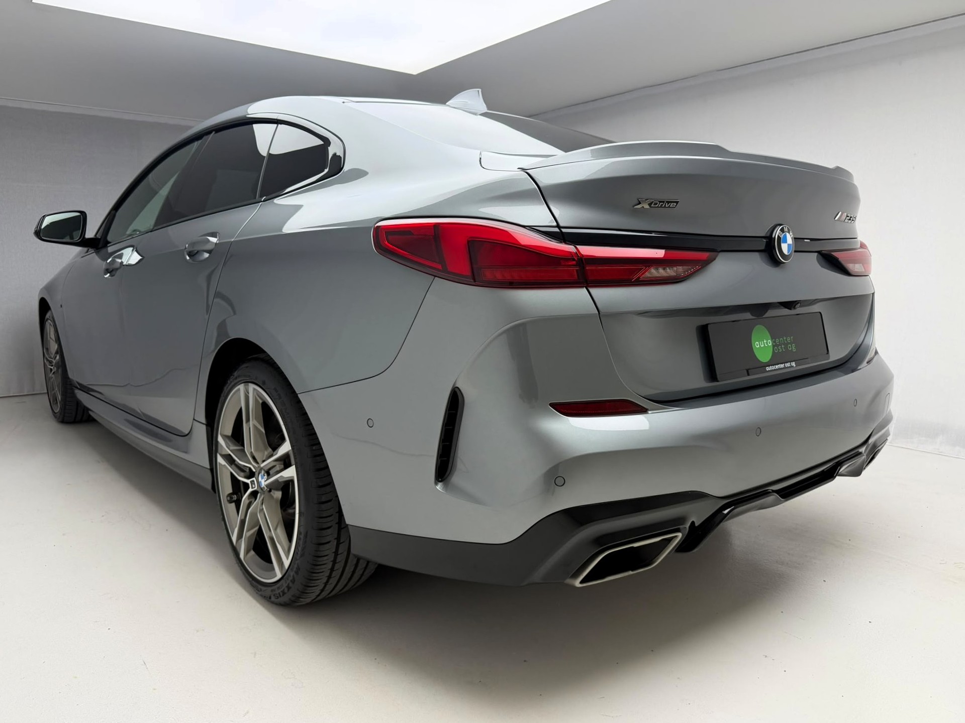 BMW M235i Gran Coupé xDrive Swiss Performance Steptronic-image-6