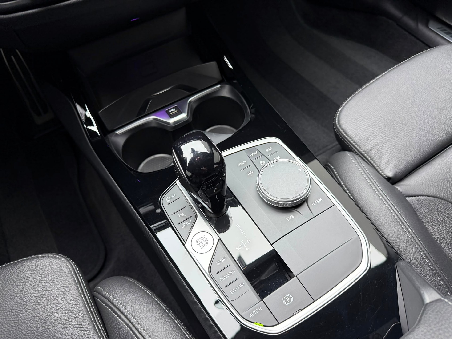 BMW M235i Gran Coupé xDrive Swiss Performance Steptronic-image-14