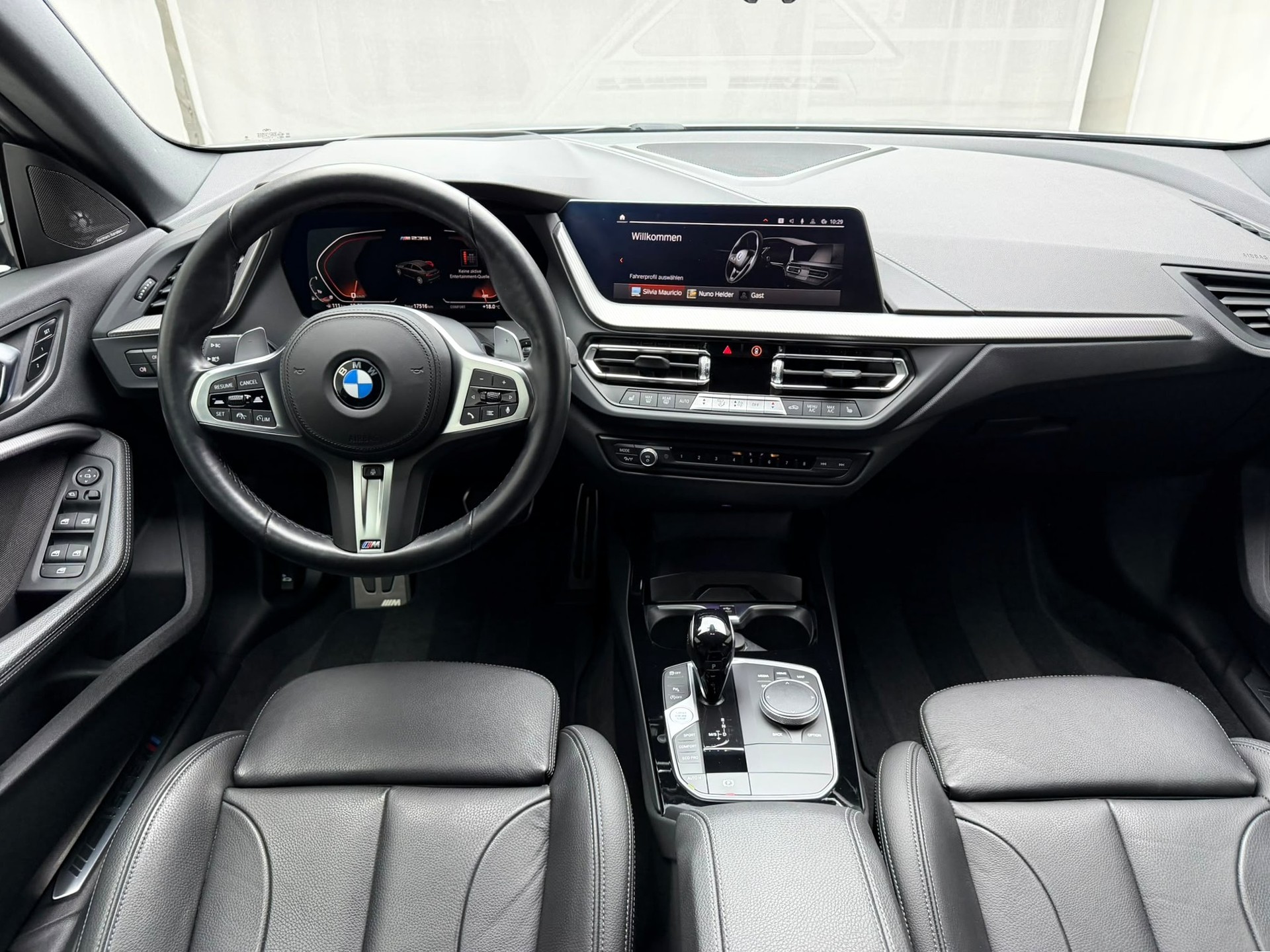BMW M235i Gran Coupé xDrive Swiss Performance Steptronic-image-11
