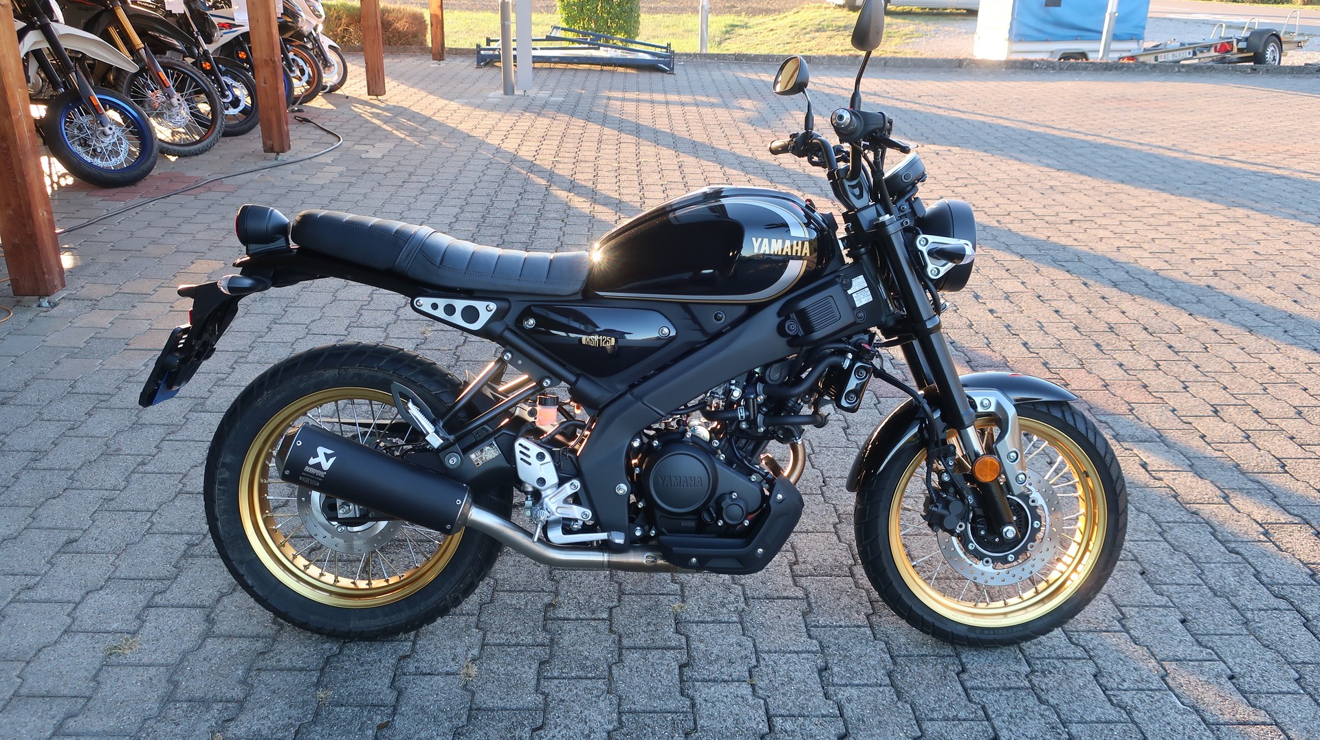YAMAHA XSR 125 Legacy-image-0