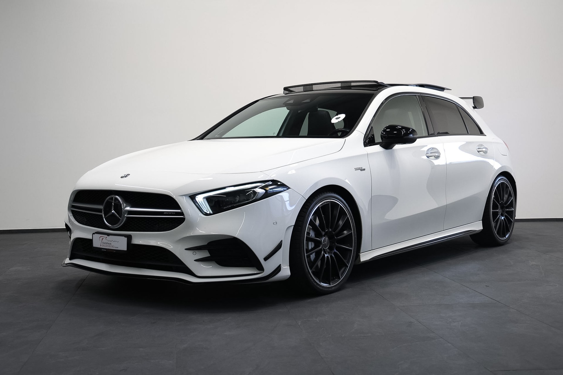 MERCEDES-BENZ A 35 AMG 4Matic Speedshift *CH-Fahrzeug*Aerodynamik-Paket*-showroom-element-2