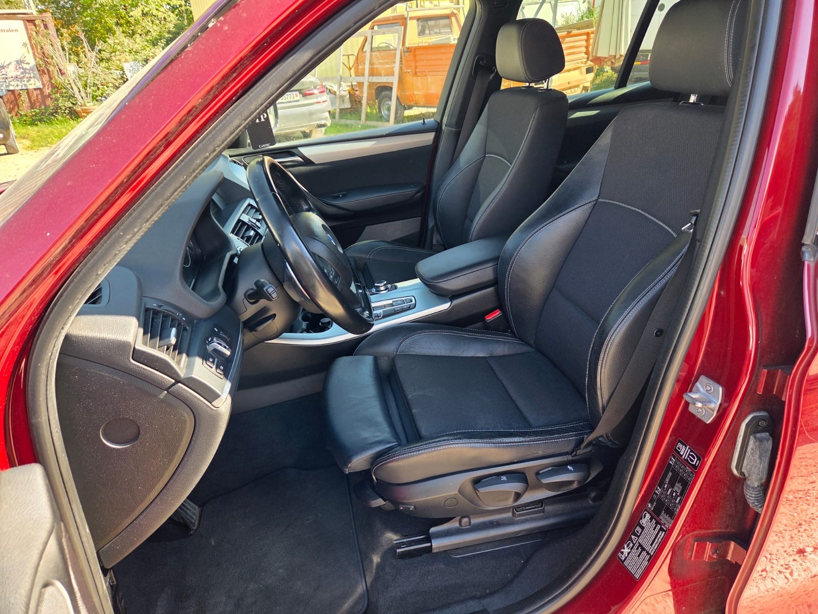 BMW X3 xDrive 20i Steptronic-image-14
