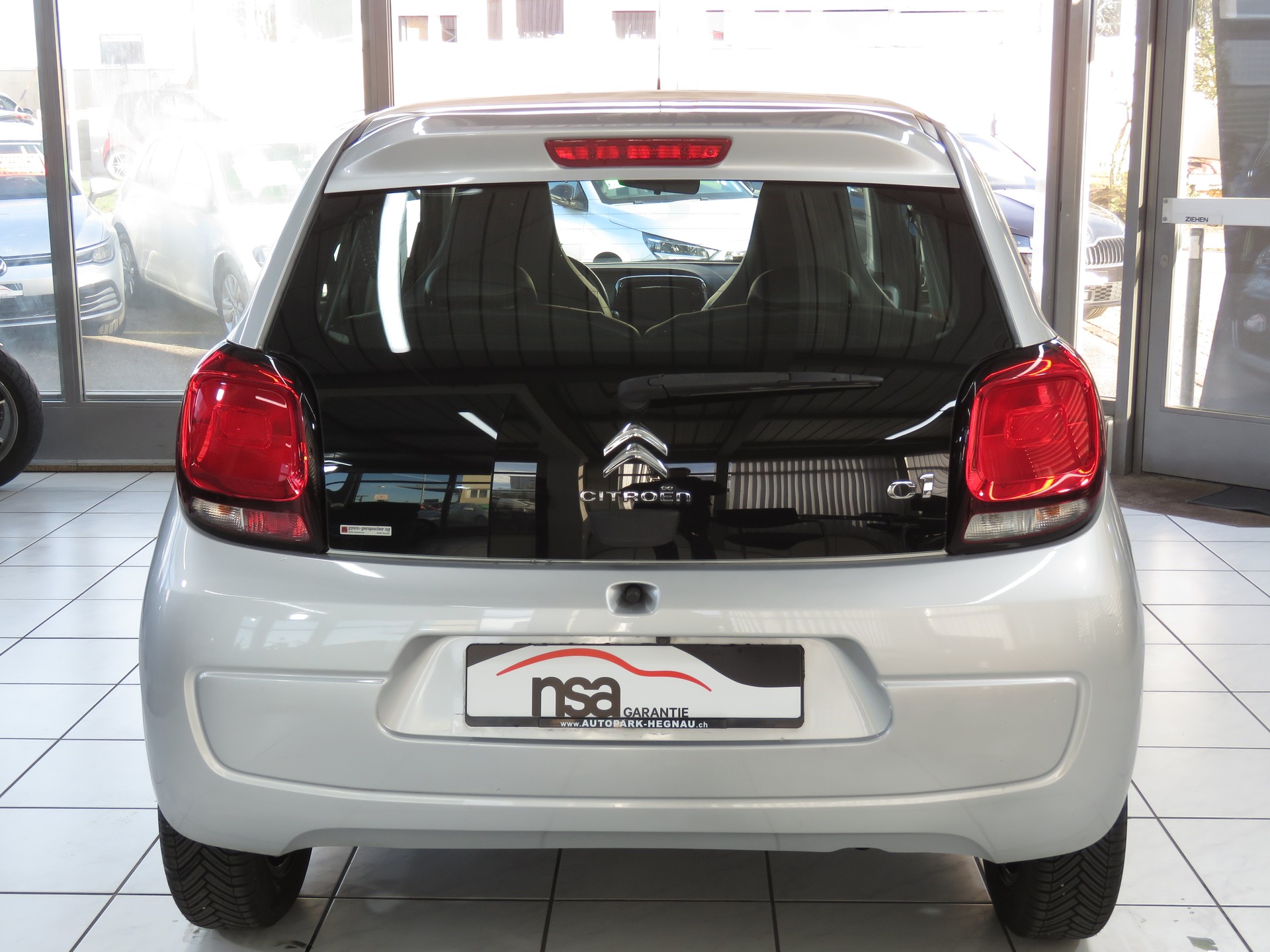 CITROEN C1 1.0 VTi ETG5 Shine Airscape-showroom-element-3
