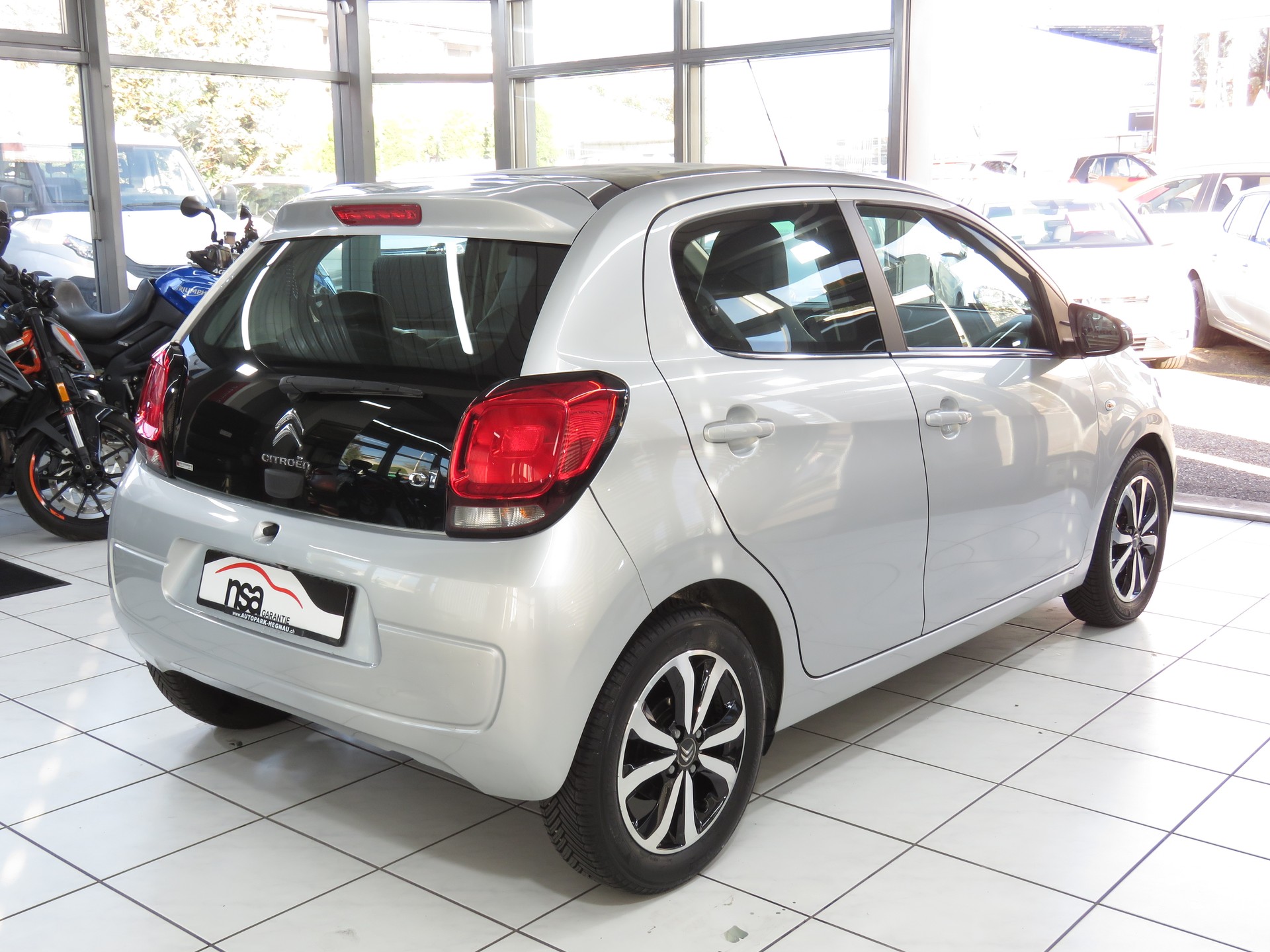CITROEN C1 1.0 VTi ETG5 Shine Airscape-showroom-element-2