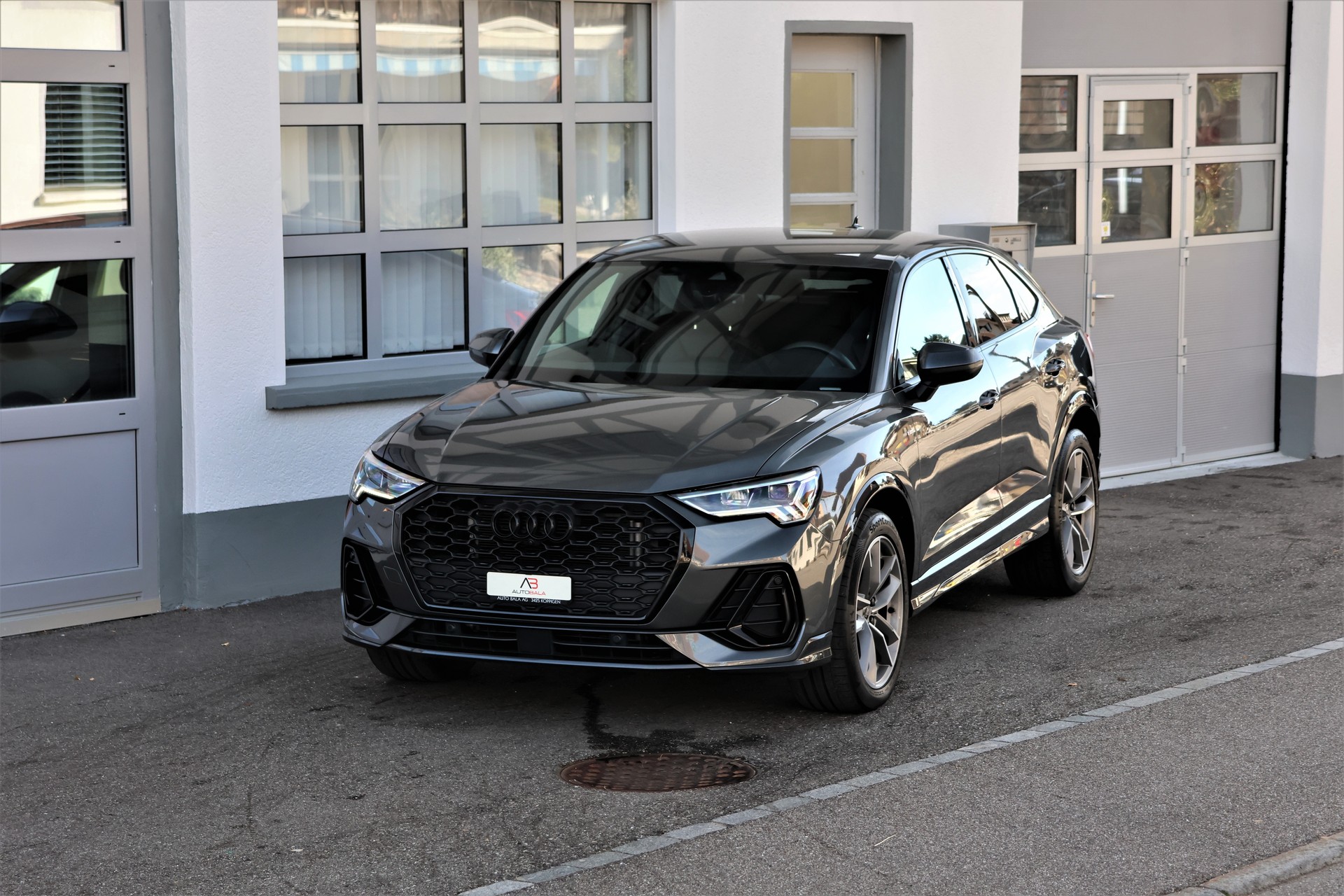 AUDI Q3 Sportback 35 TFSI S line Attraction S-tronic (CH)