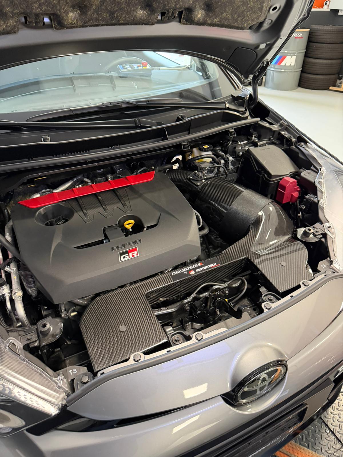 TOYOTA Yaris 1.6 GR Sport-image-12