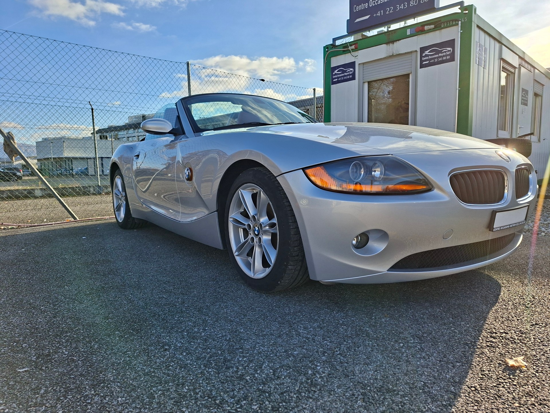 BMW Z4 2.5i Roadster-image-18