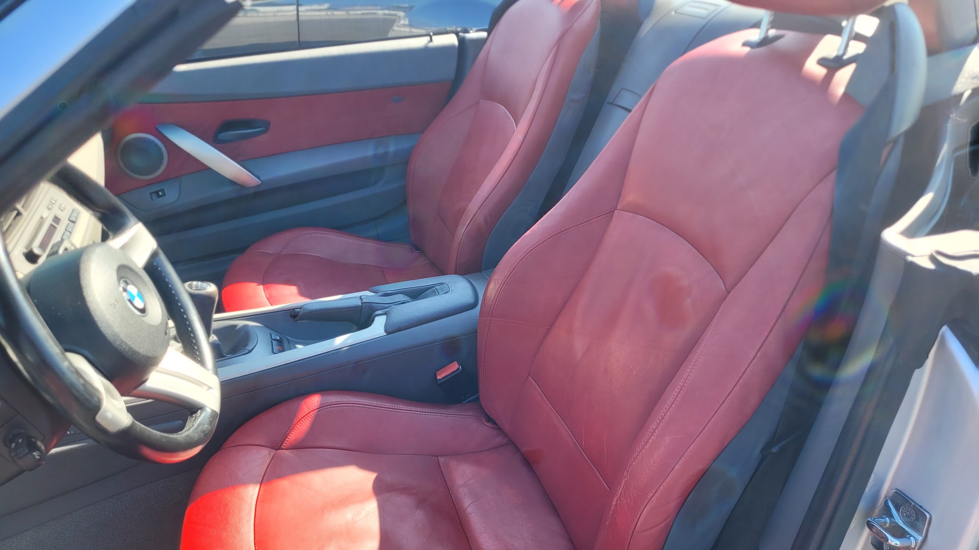 BMW Z4 2.5i Roadster-image-11