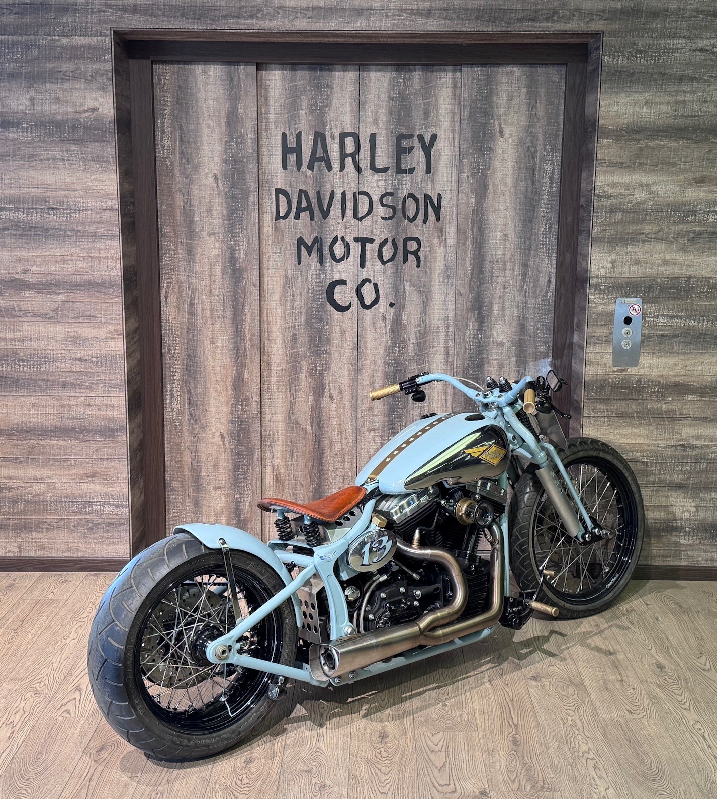 HARLEY-DAVIDSON FLSTSB X-Bone-image-5