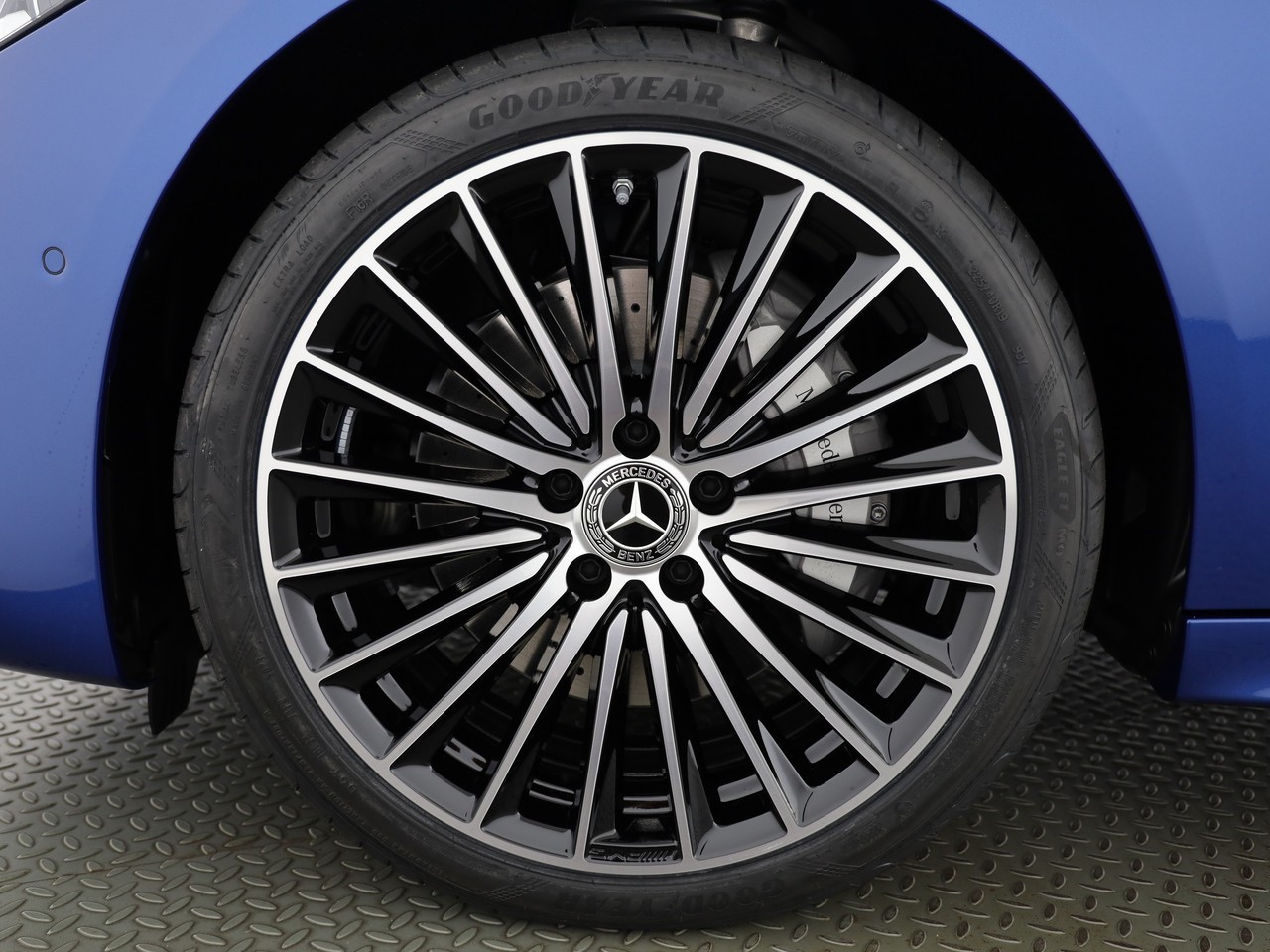 MERCEDES-BENZ C 300 T 4 Matic-image-6