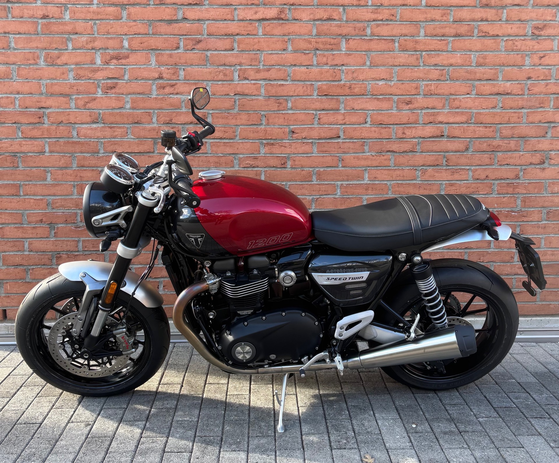 TRIUMPH Speed Twin 1200-image-4