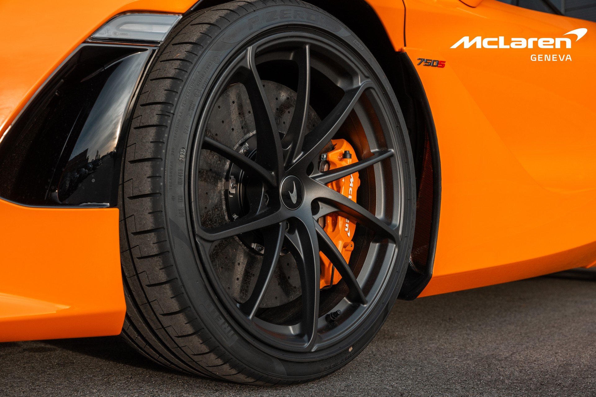 McLAREN 750S Performance-image-3