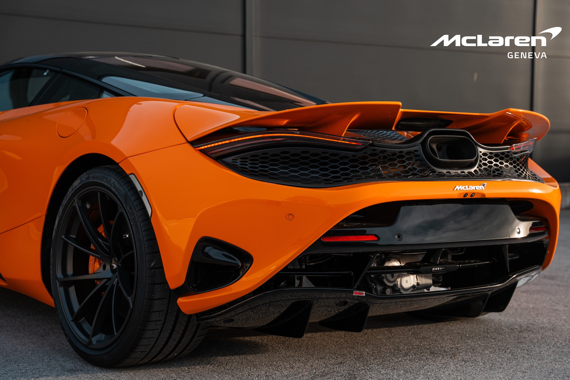 McLAREN 750S Performance-image-11