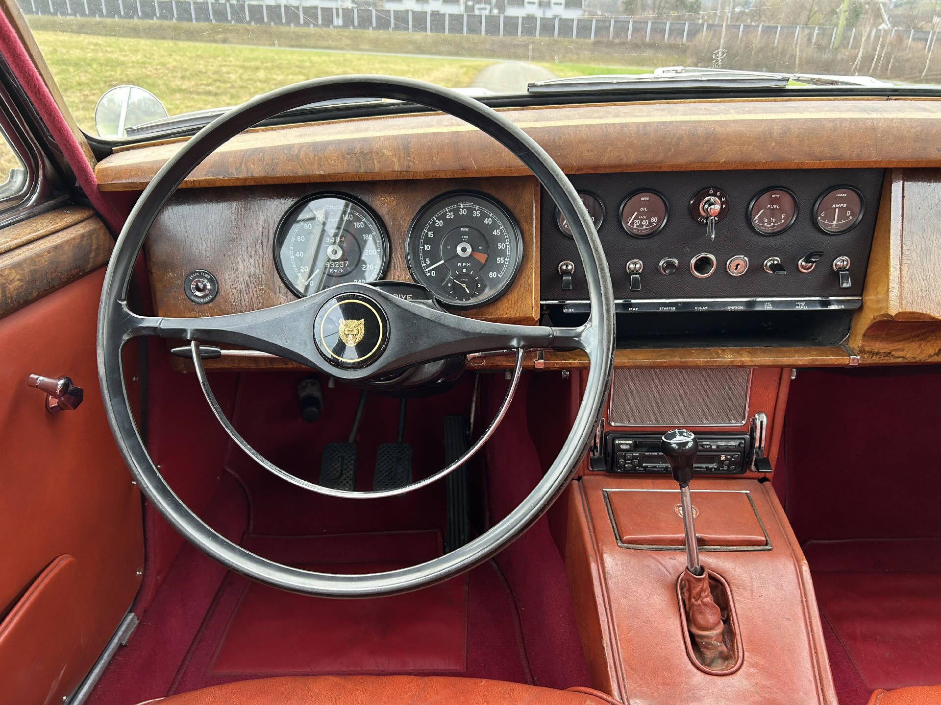 JAGUAR MK-II 3.8 Litre-image-8