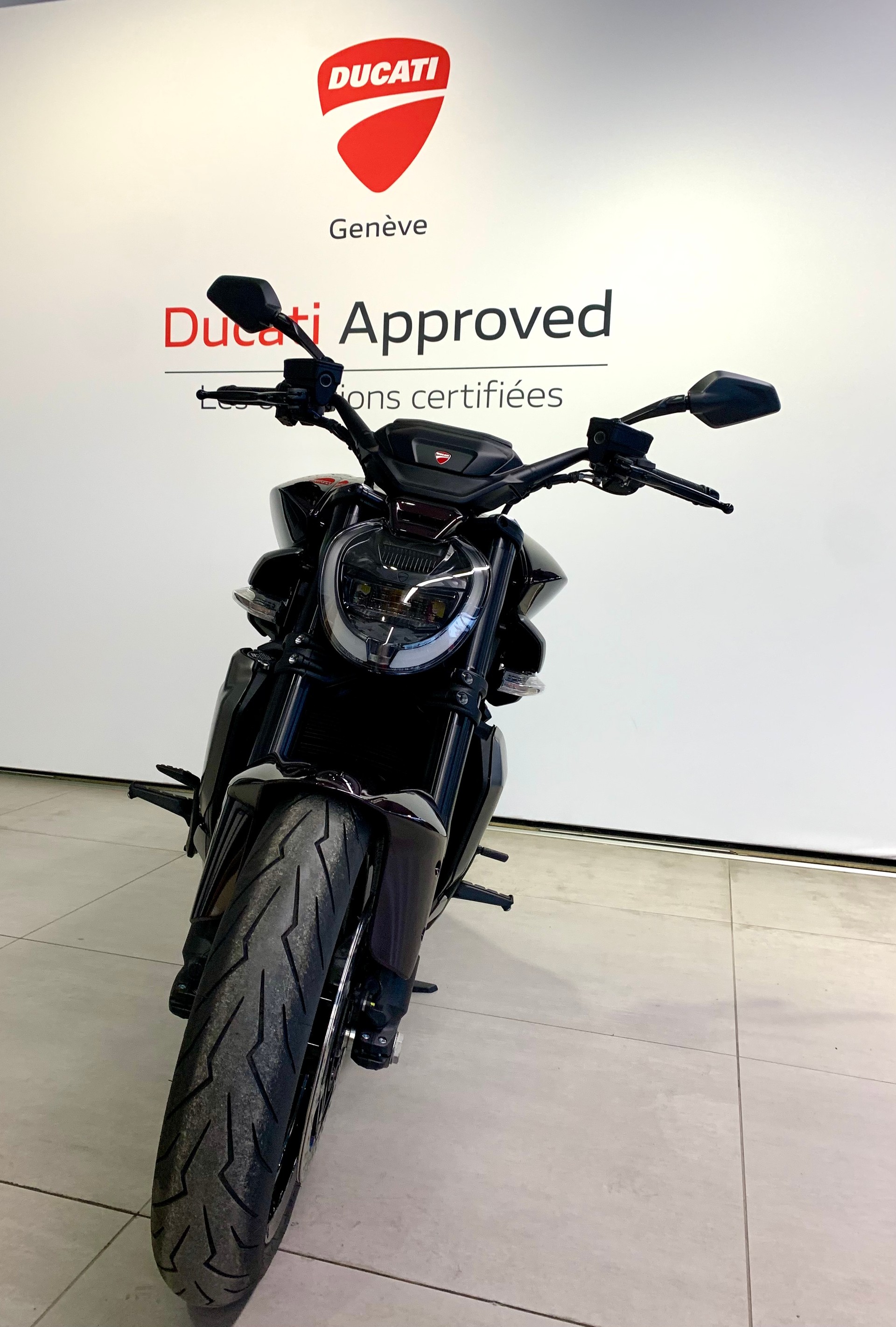 DUCATI X Diavel V4-image-2