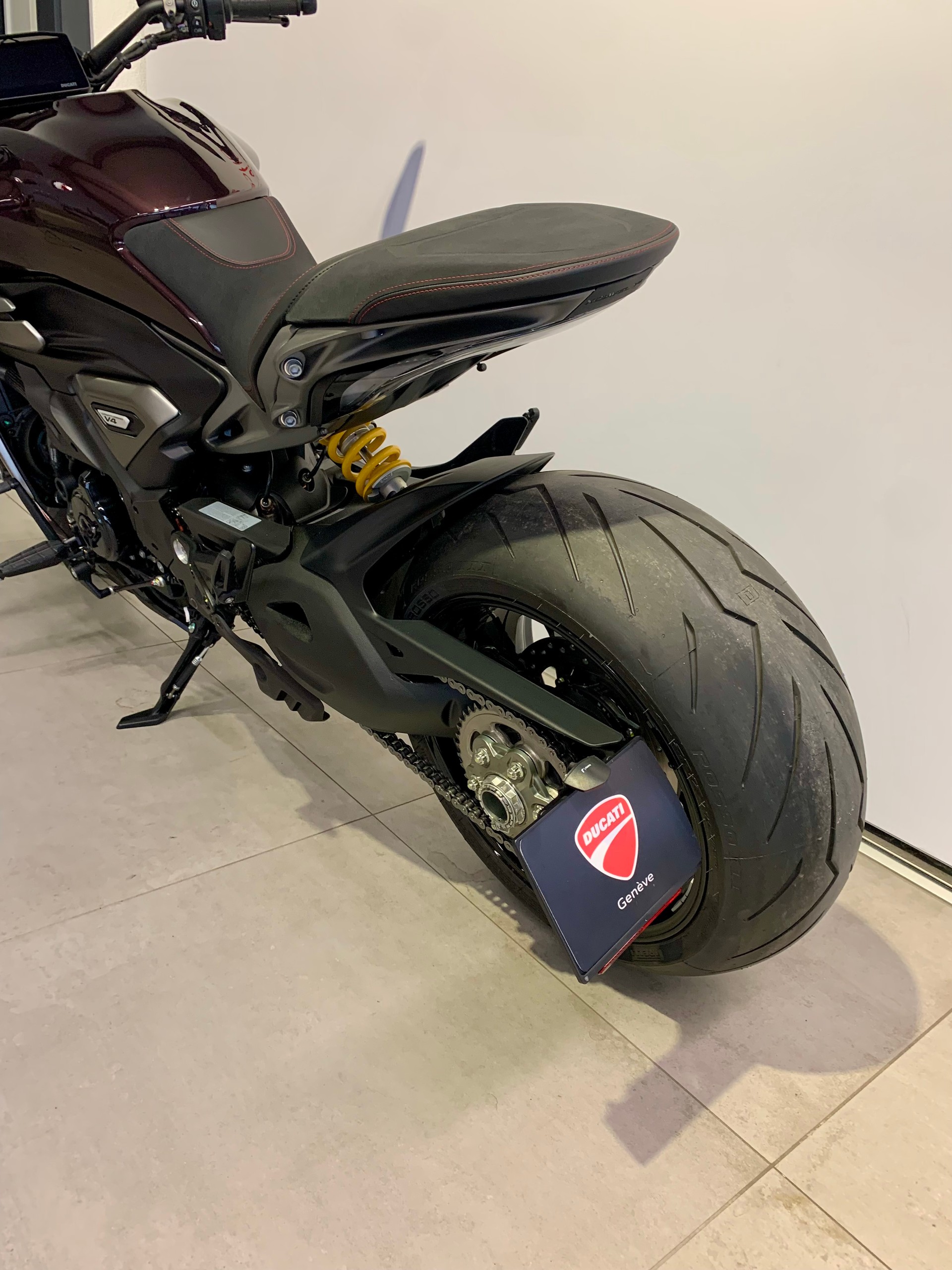 DUCATI X Diavel V4-image-8