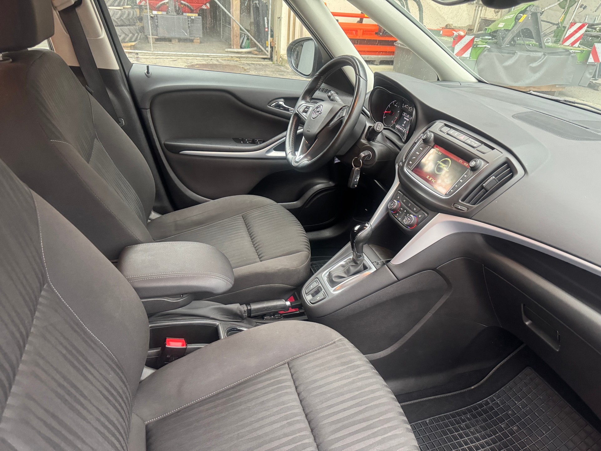 OPEL Zafira 1.4i 16V Turbo Enjoy Automatic-image-6