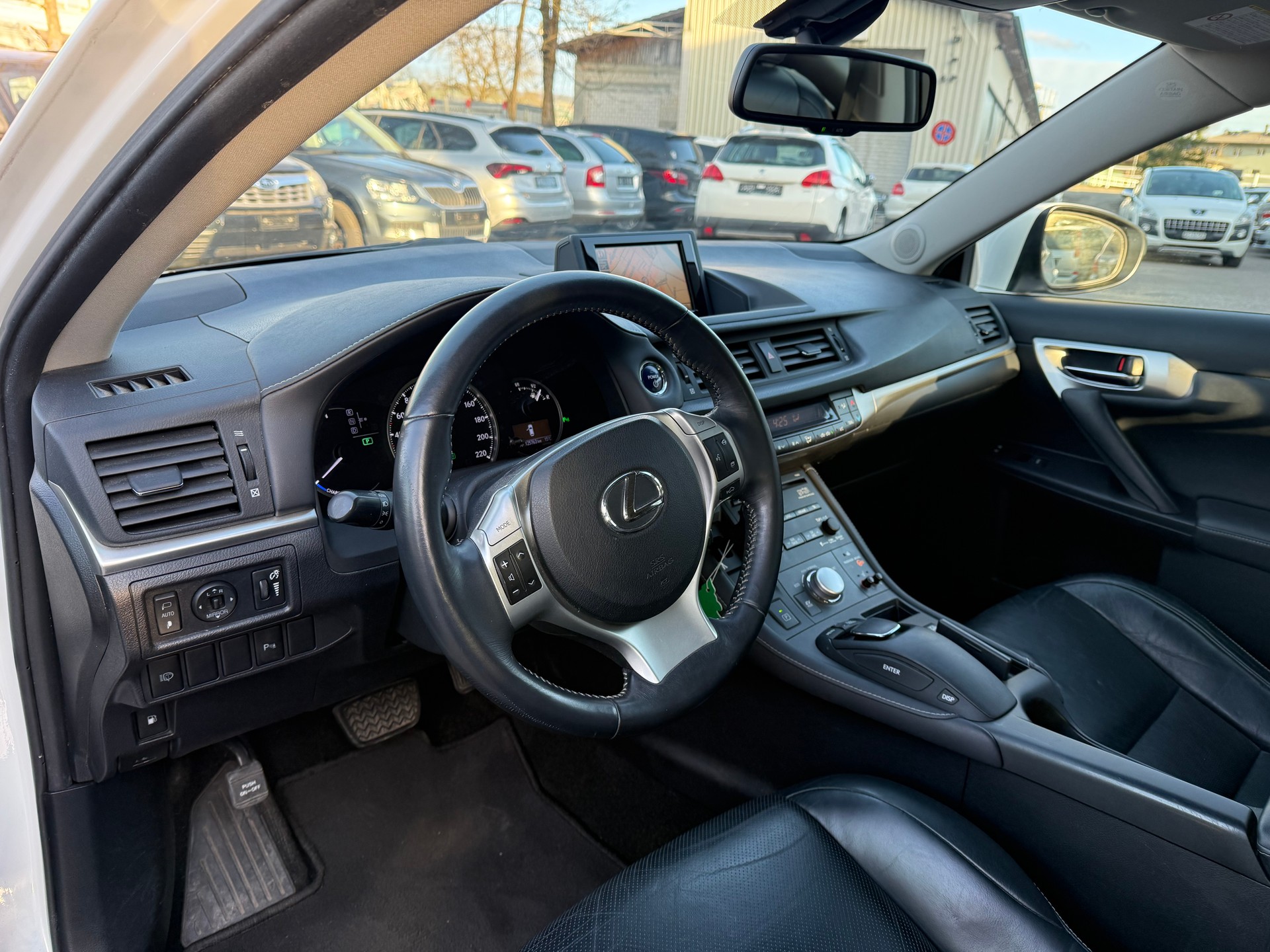 LEXUS CT 200h 1.8 excellence CVT-image-6
