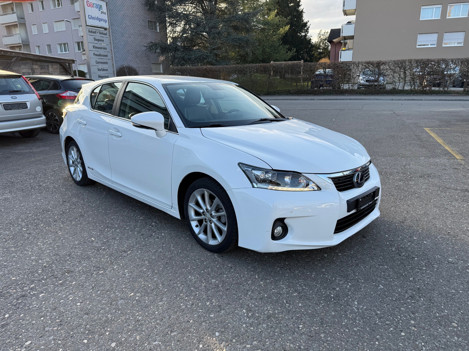 LEXUS CT 200h 1.8 excellence CVT