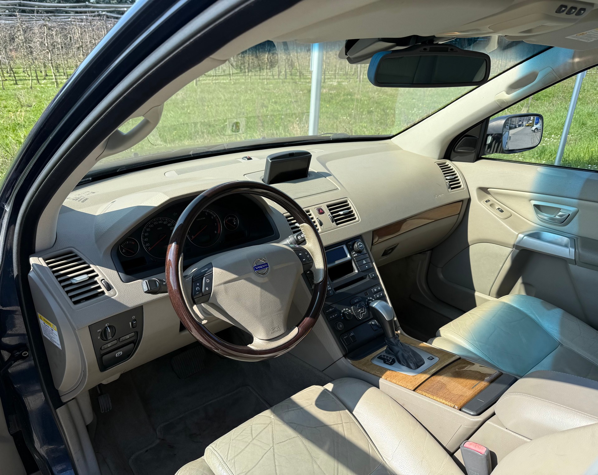 VOLVO XC90 T6 AWD Executive Geartronic-image-6