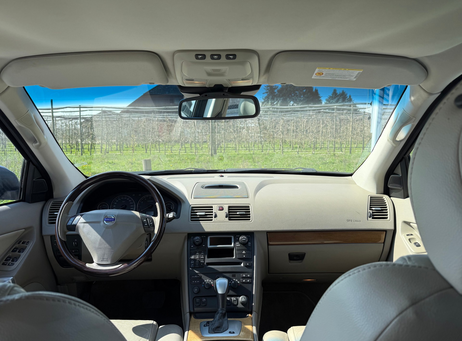 VOLVO XC90 T6 AWD Executive Geartronic-image-8