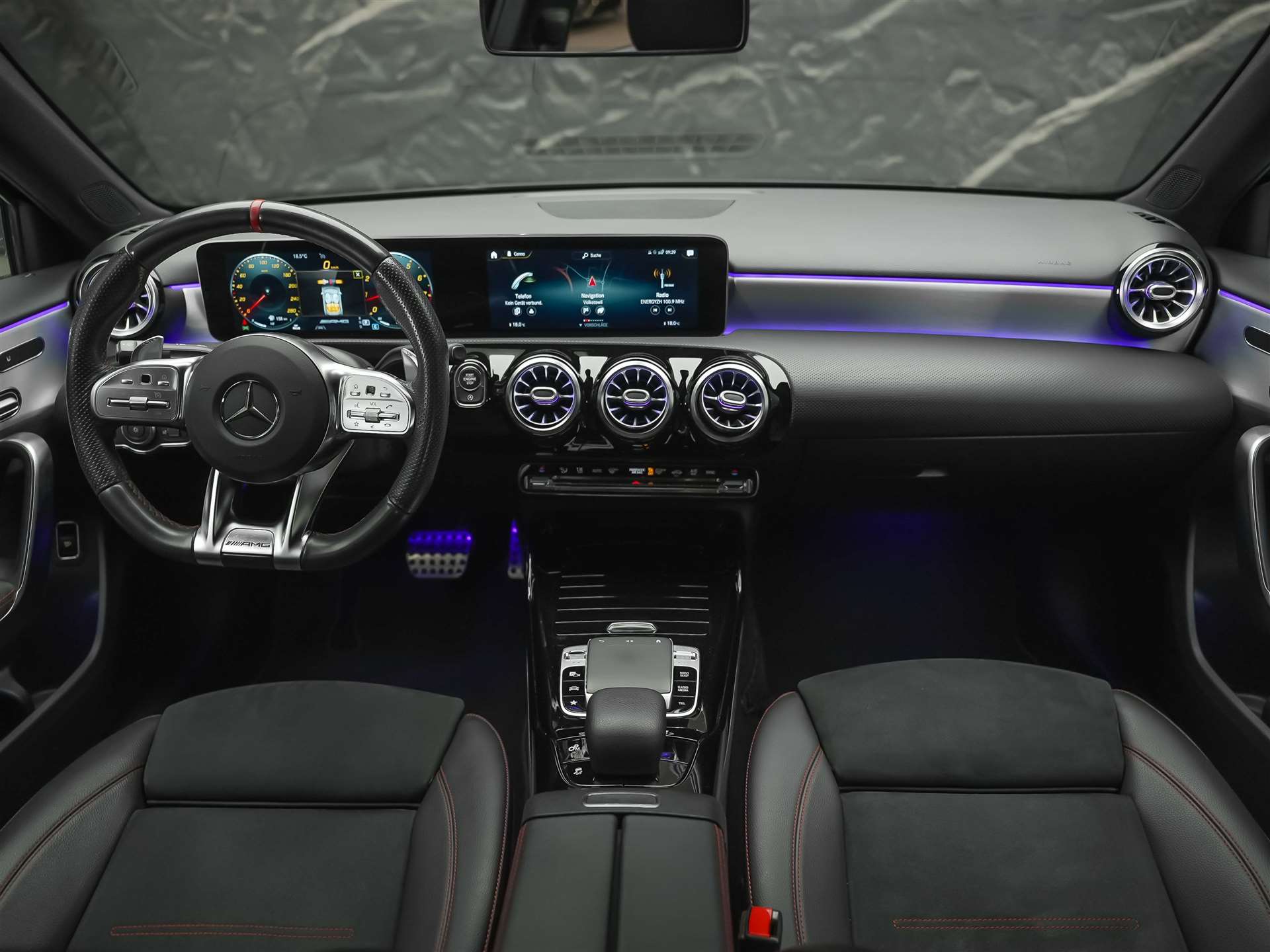 MERCEDES-BENZ A 35 AMG 4Matic Speedshift *Limousine*CH Auto*el. Sitze*360° Kamera*-image-24