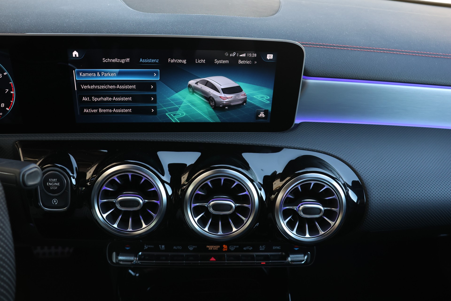 MERCEDES-BENZ CLA Shooting Brake 35 AMG 4Matic 7G-DCT-image-17