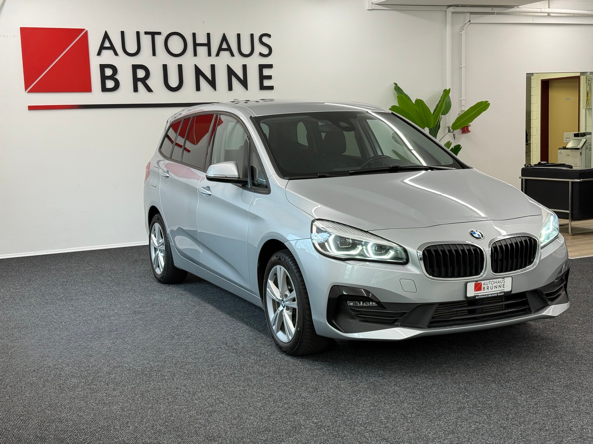 BMW 218i Gran Tourer Steptronic 7-Plätzer-showroom-element-2