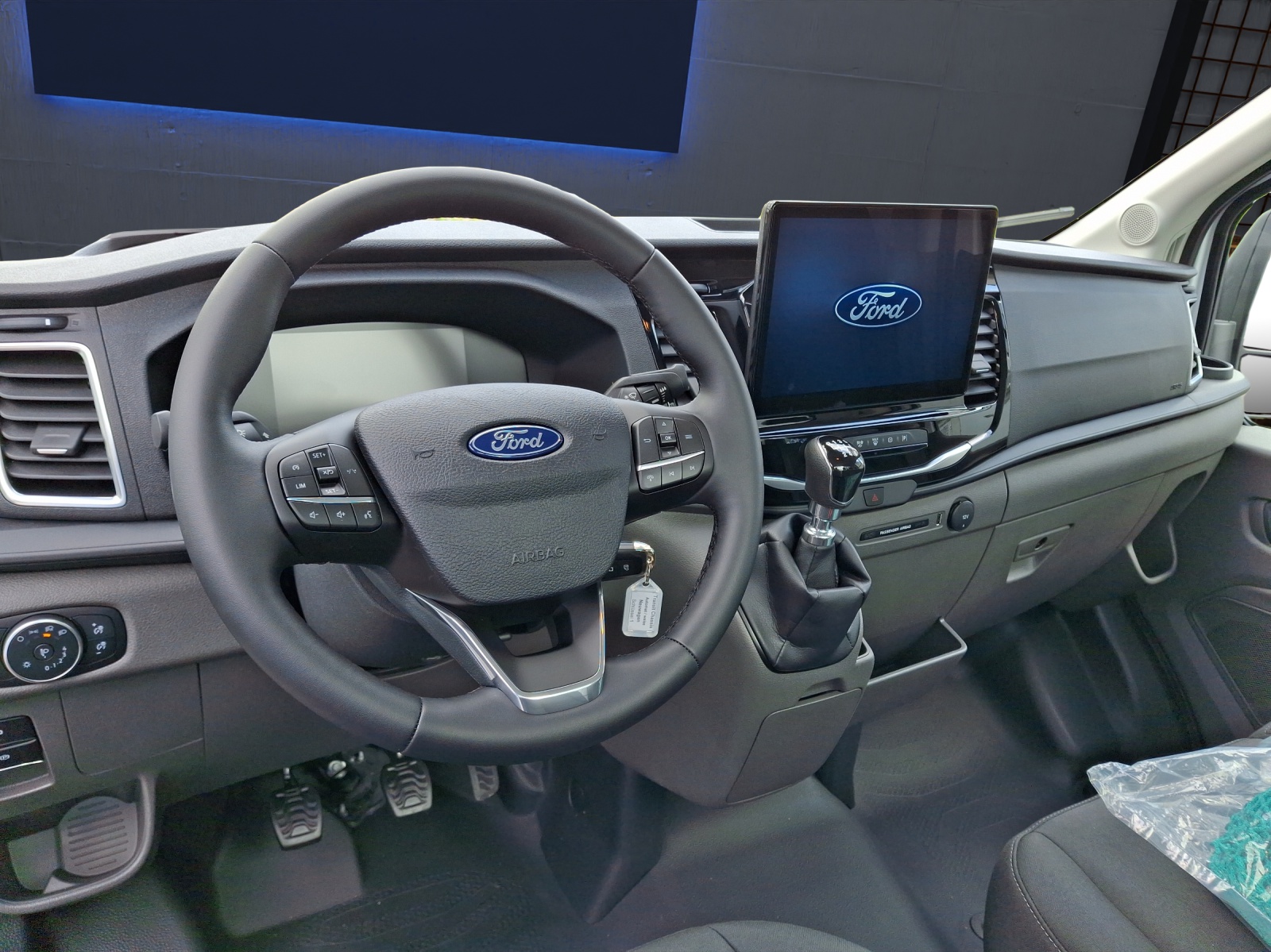 FORD Transit Kabine-Chassis 350 L2 2.0 EcoBlue 170PS Trend mit 3-Seitenkippe-image-7
