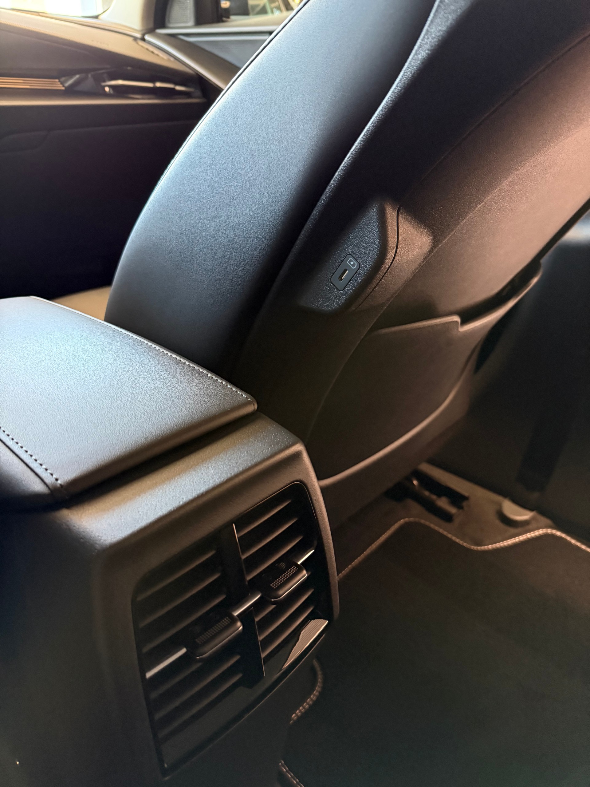 KIA Niro EV 64,8 kWh Style | CH-Fahrzeug mit 7 Jahren Werksgarantie-image-25