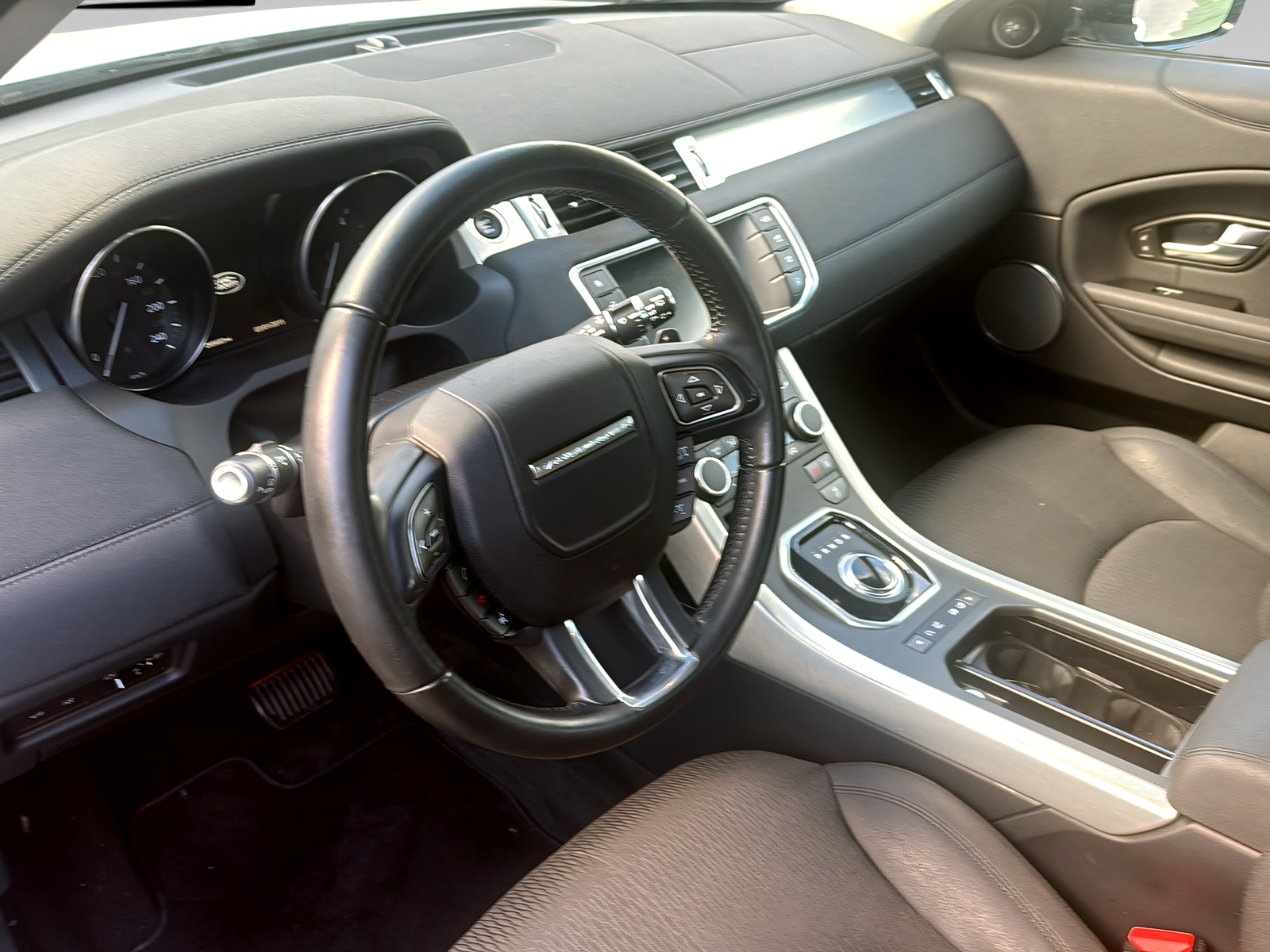 LAND ROVER Range Rover Evoque 2.0 TD4 Pure-image-11