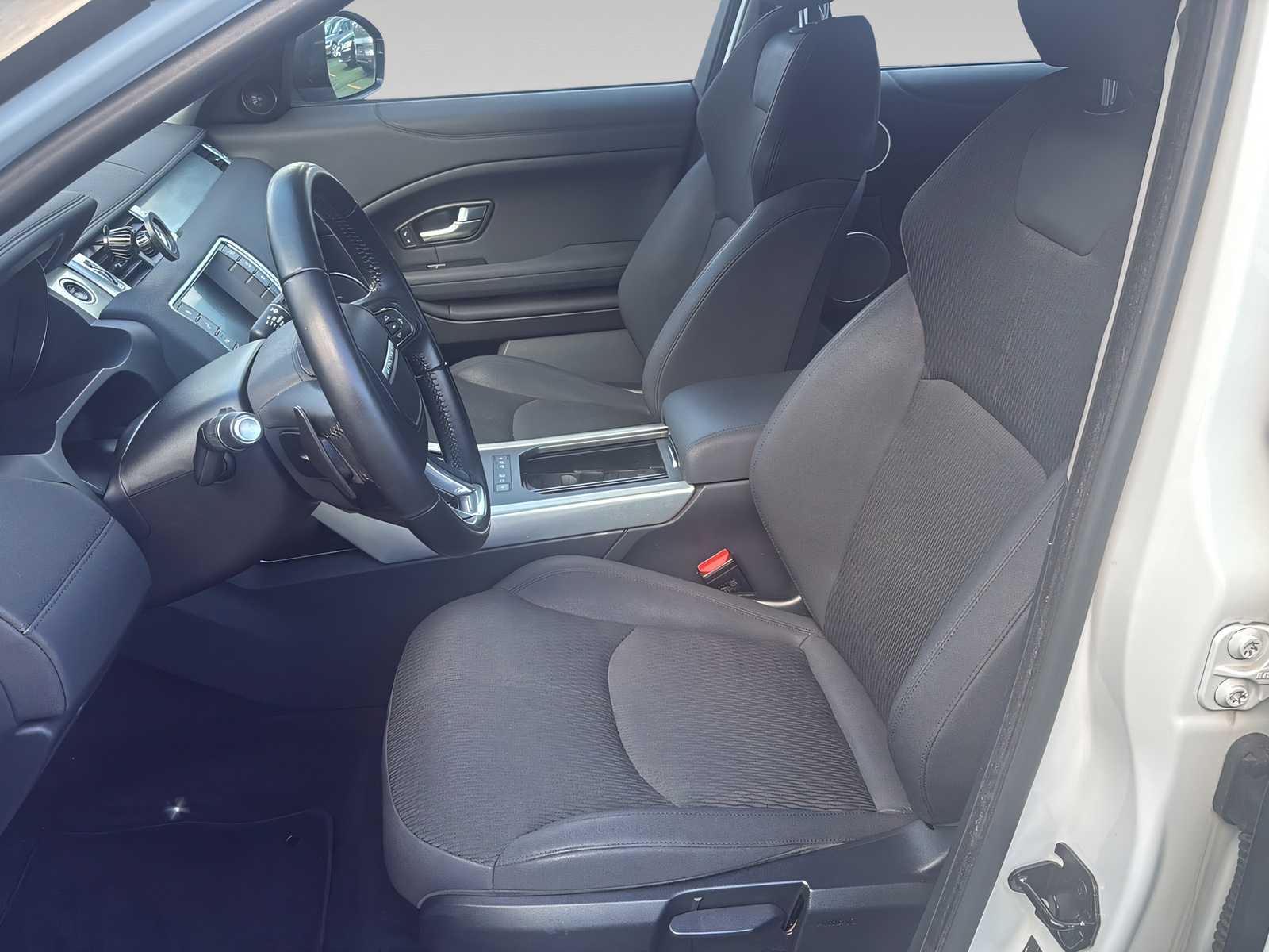 LAND ROVER Range Rover Evoque 2.0 TD4 Pure-image-12