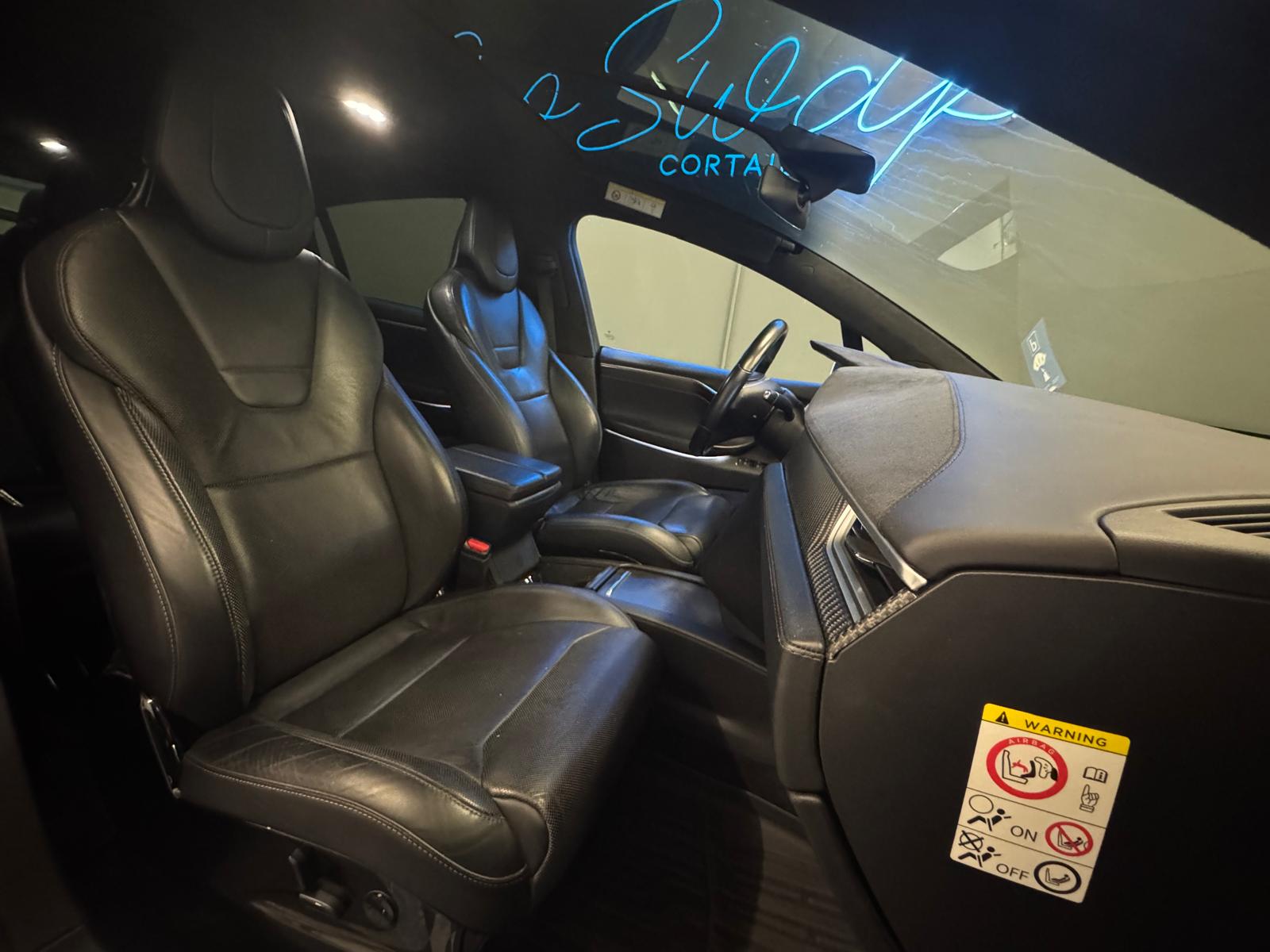 TESLA Model X 90 D-image-14