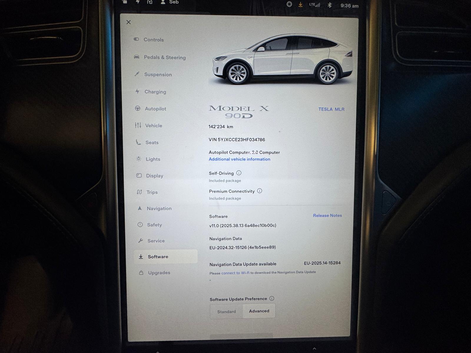 TESLA Model X 90 D-image-21