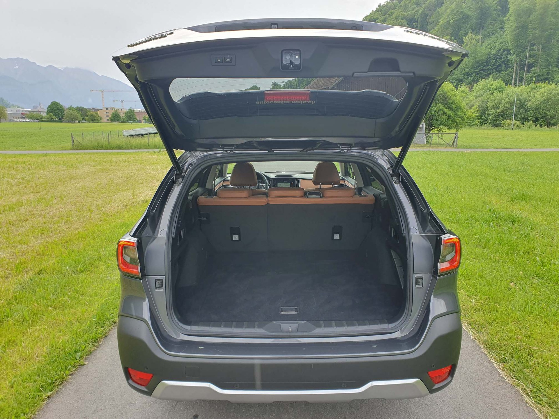 SUBARU Outback 2.5i Elegance Nappa-image-9