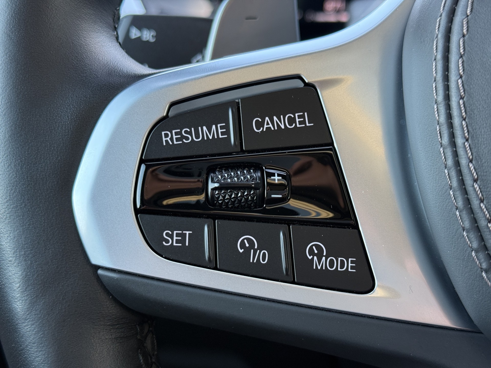 BMW X7 xDrive 48V 40d M Sport Pro Steptronic-image-17