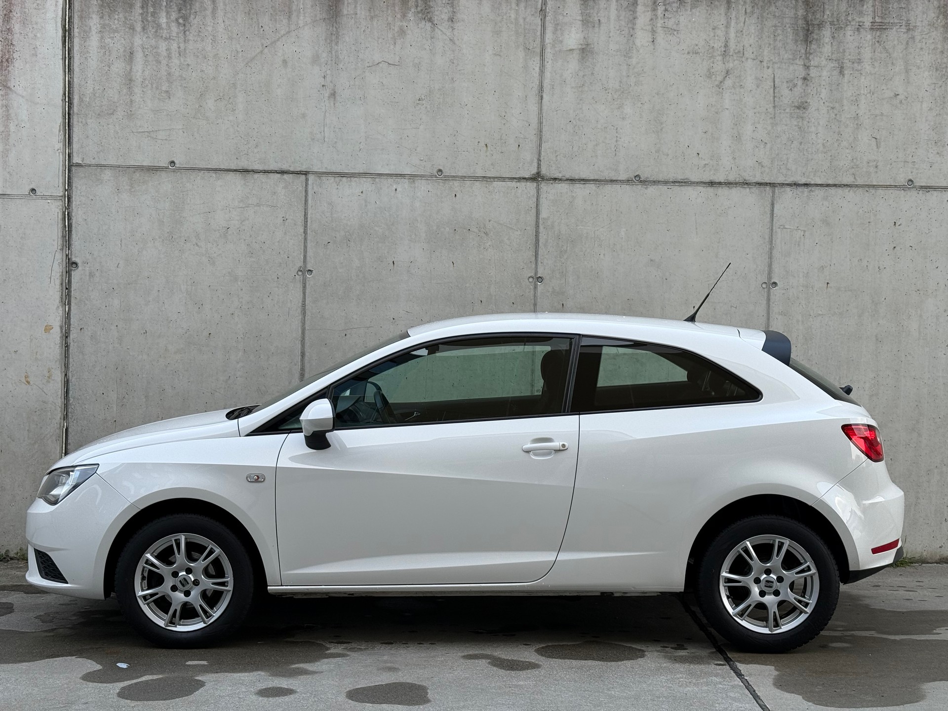 SEAT Ibiza SC 1.2 TDI Reference E_Eco-showroom-element-1