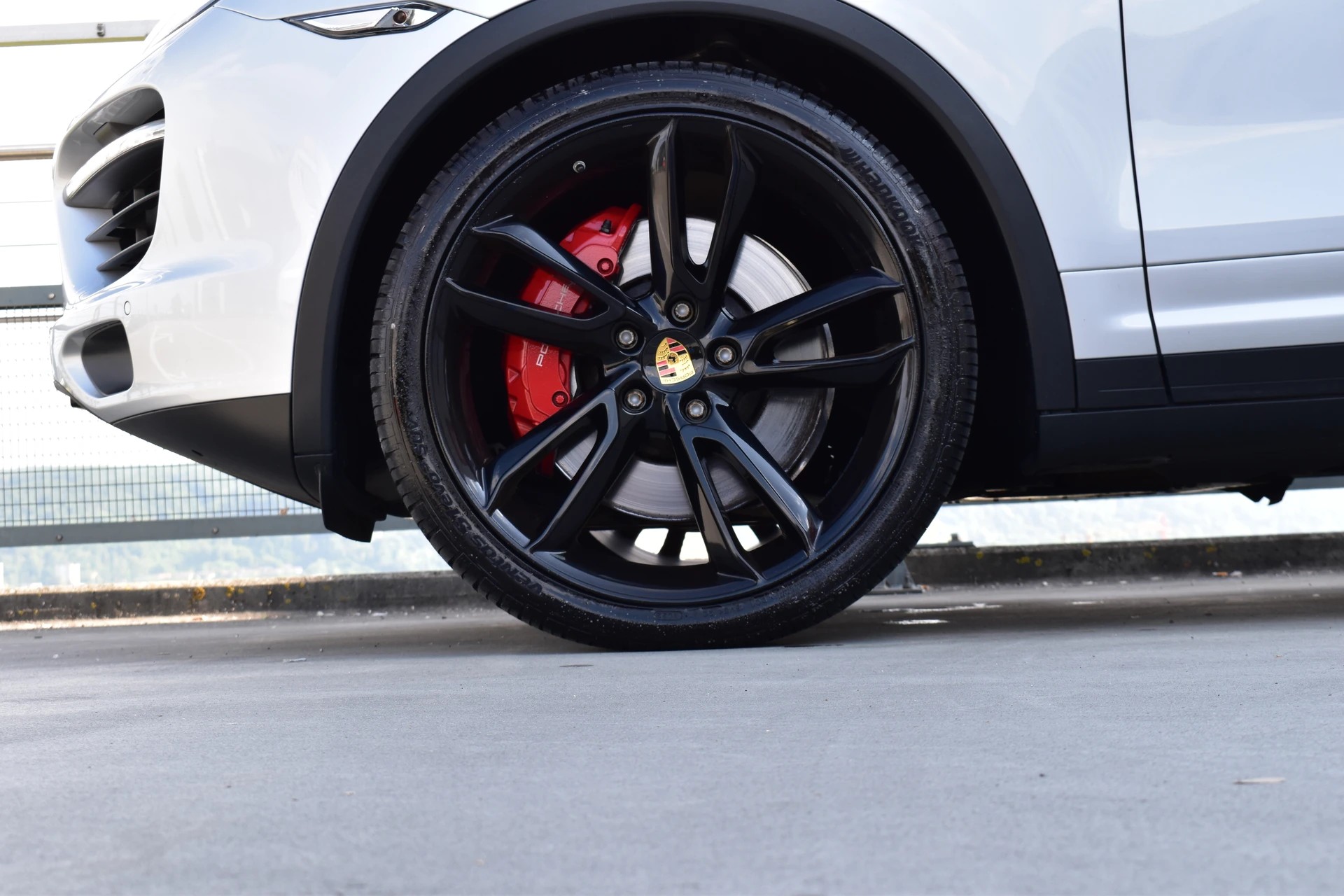PORSCHE CAYENNE TURBO BLACK l 500 PS-image-19