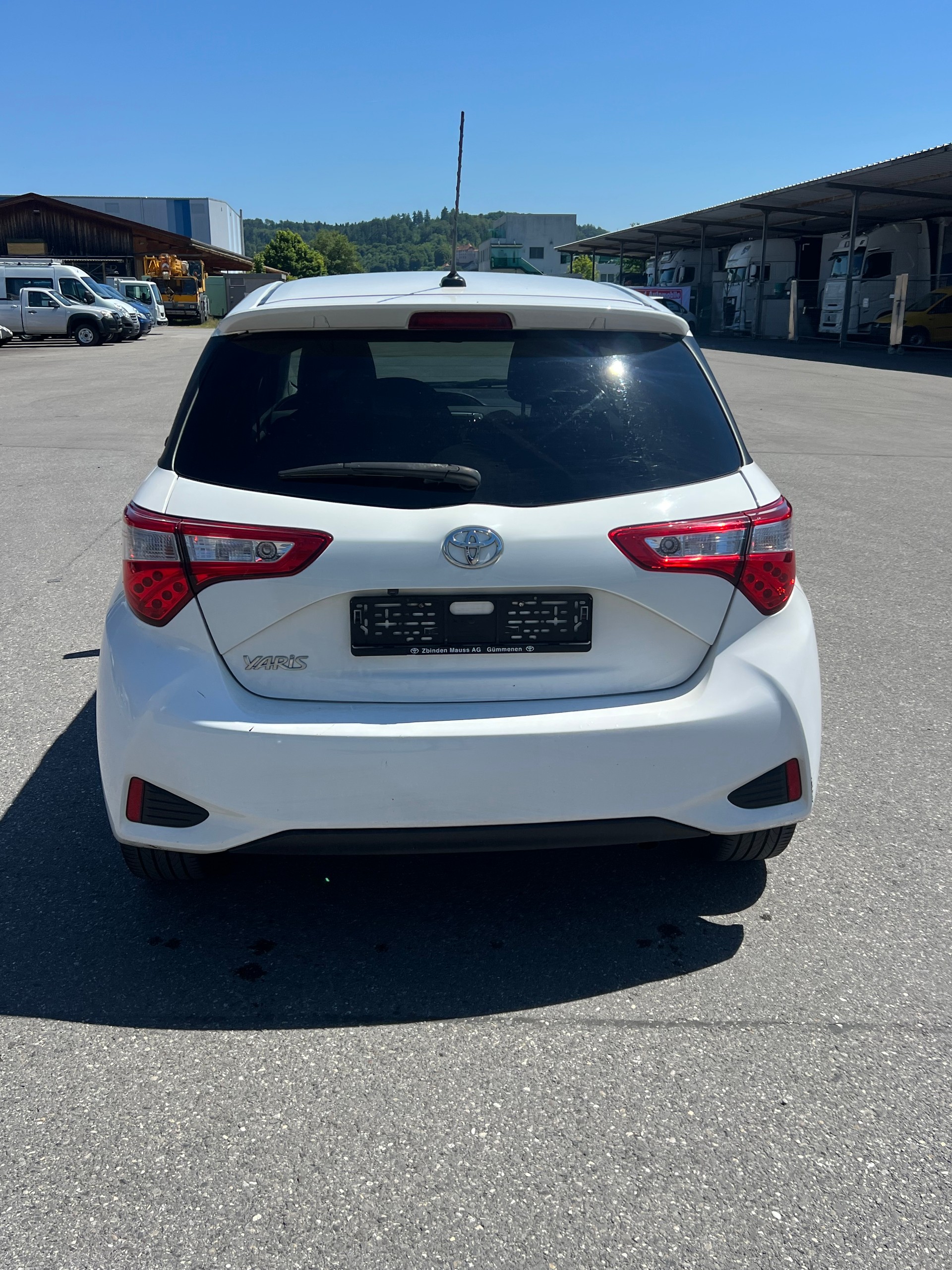 TOYOTA Yaris 1.5 Comfort-image-2