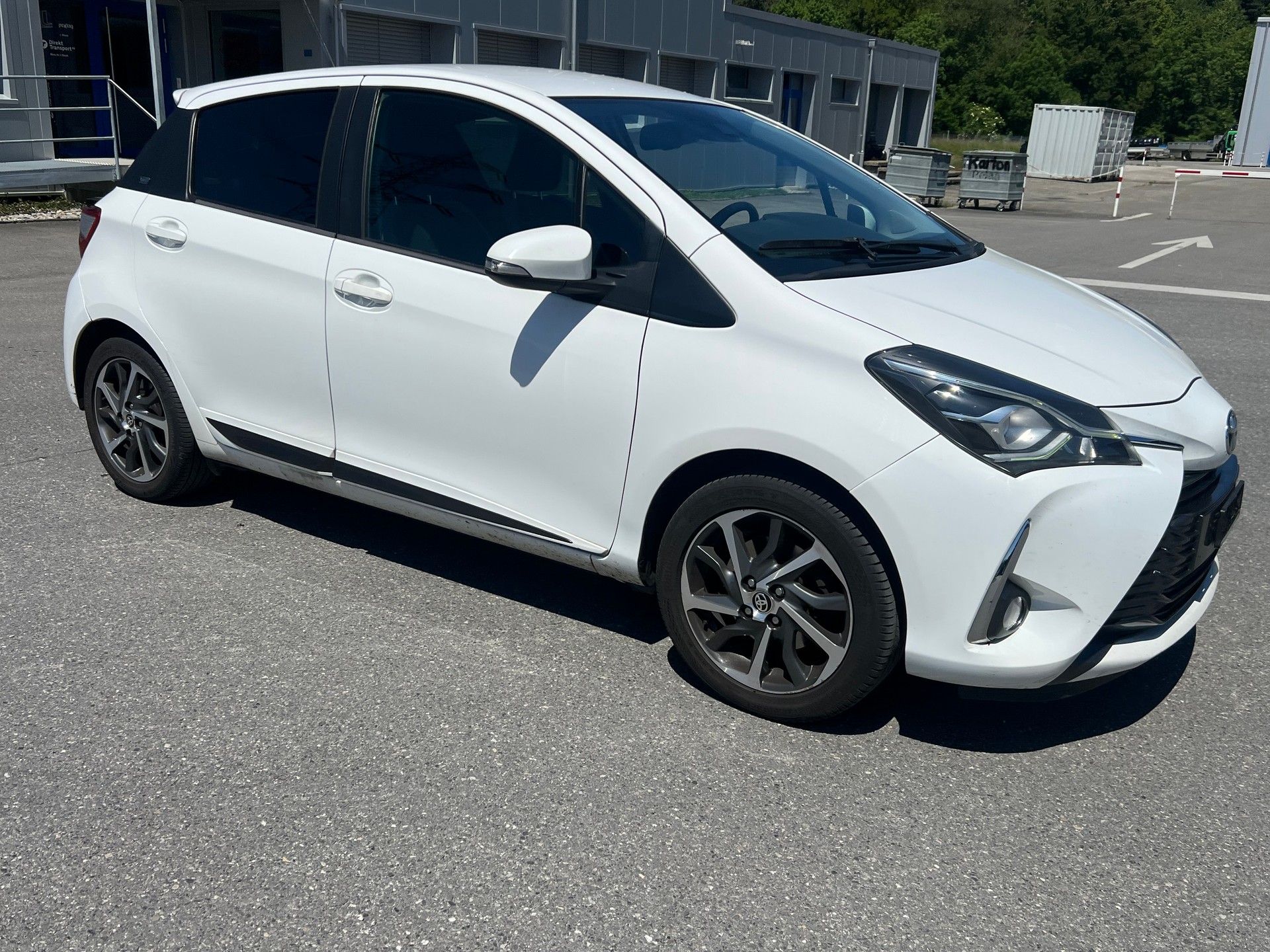 TOYOTA Yaris 1.5 Comfort-image-6