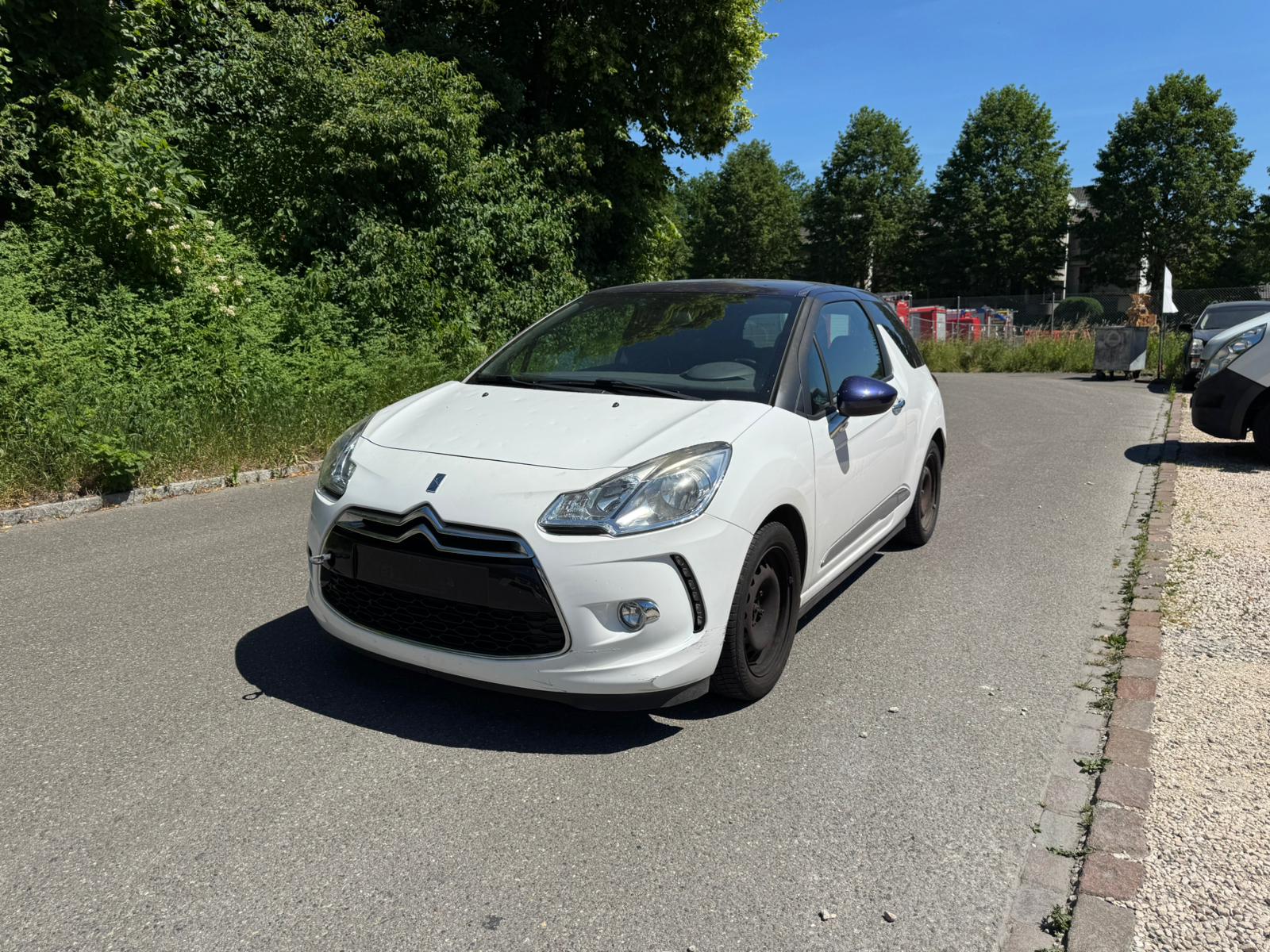 DS AUTOMOBILES DS3 1.2 VTi Chic ETG5-showroom-element-1