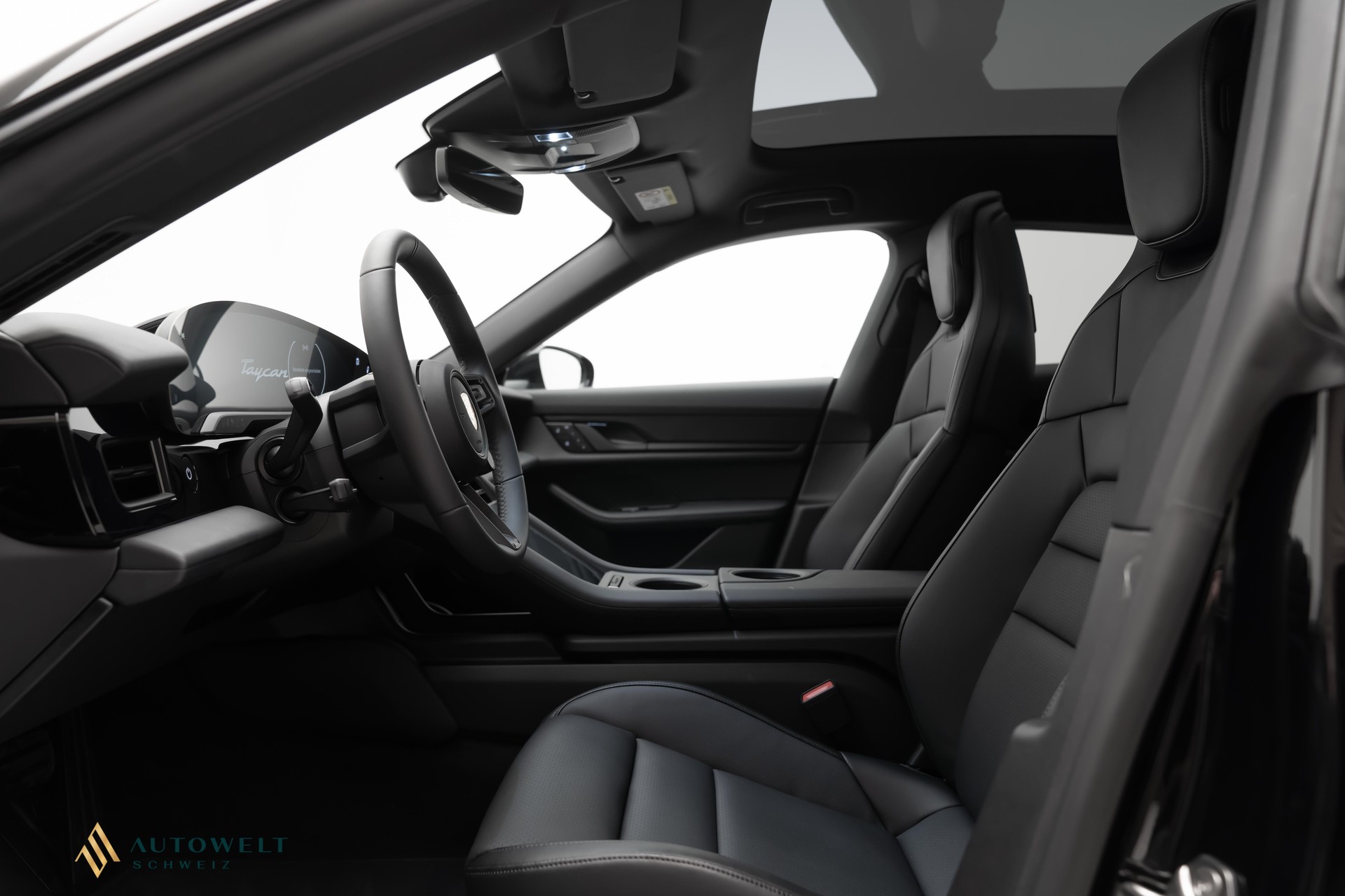 PORSCHE Taycan 4 Cross Turismo-image-6