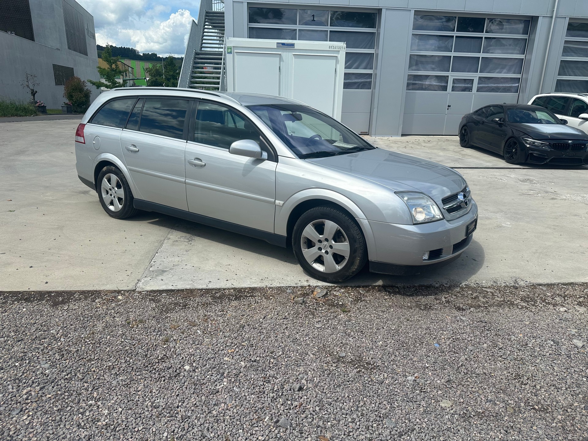 OPEL Vectra Caravan 3.2 Cosmo-image-3